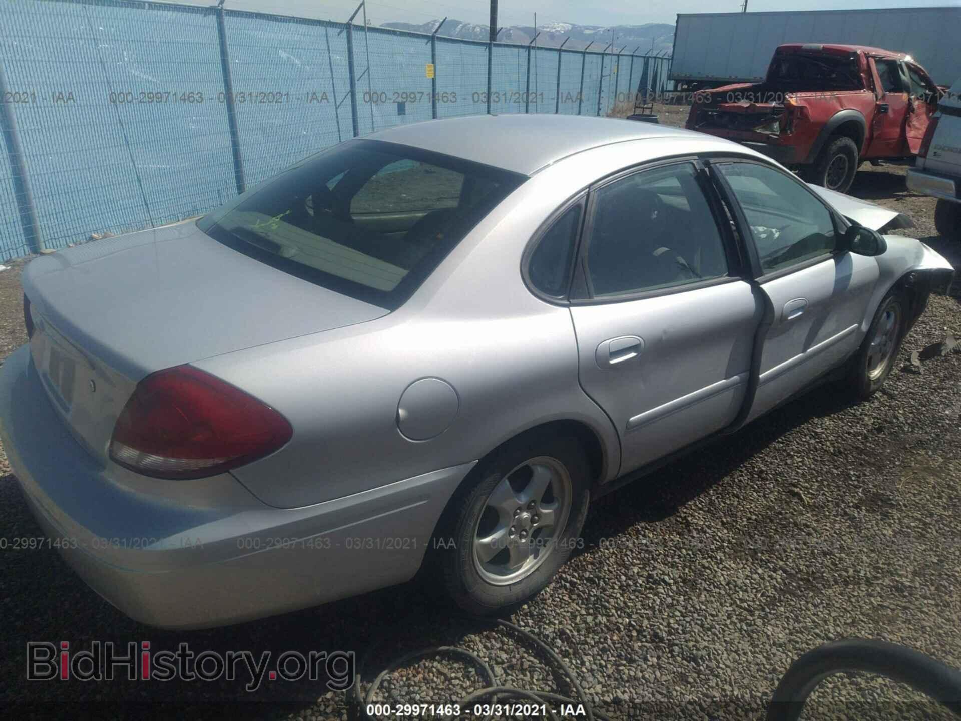 2007 FORD TAURUS - VIN: 1FAFP53U07A122921 - Фото 4