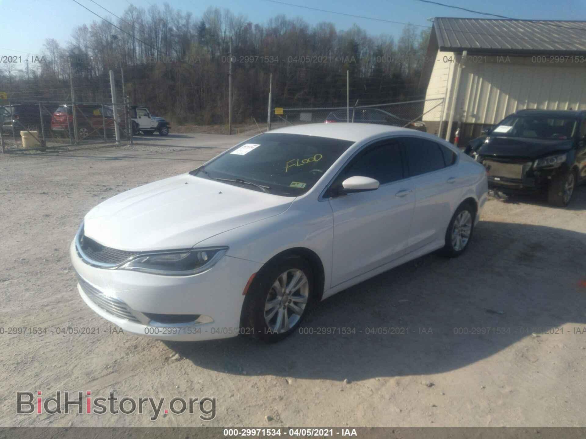 2015 CHRYSLER 200 - VIN: 1C3CCCAB5FN748586 - Фото 2