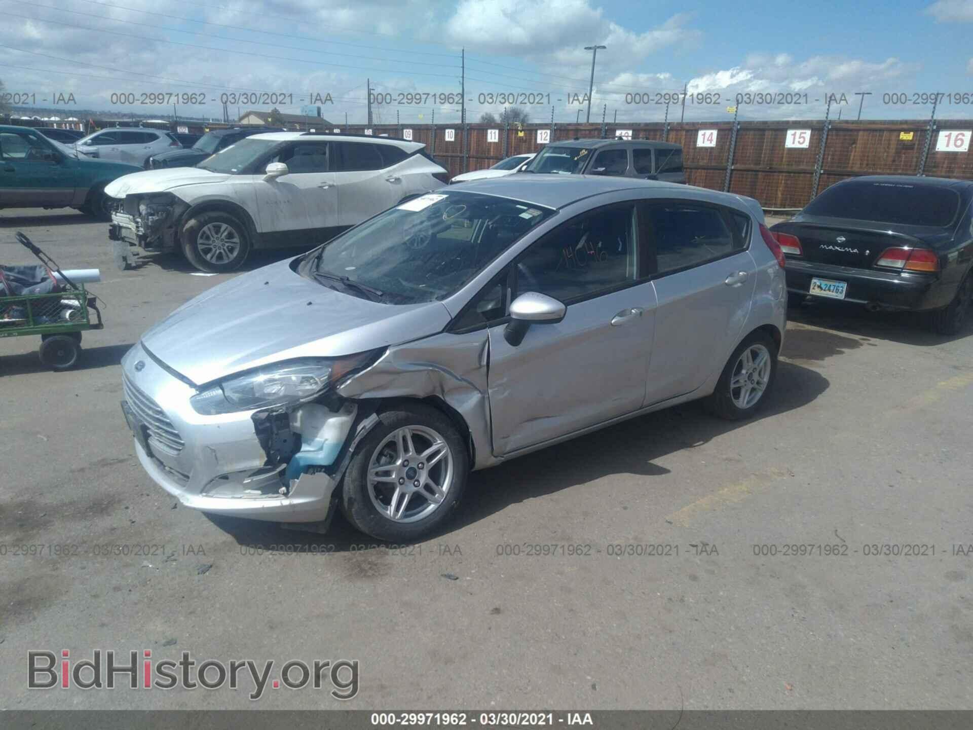 2018 FORD FIESTA - VIN: 3FADP4EJ5JM120192 - Фото 2