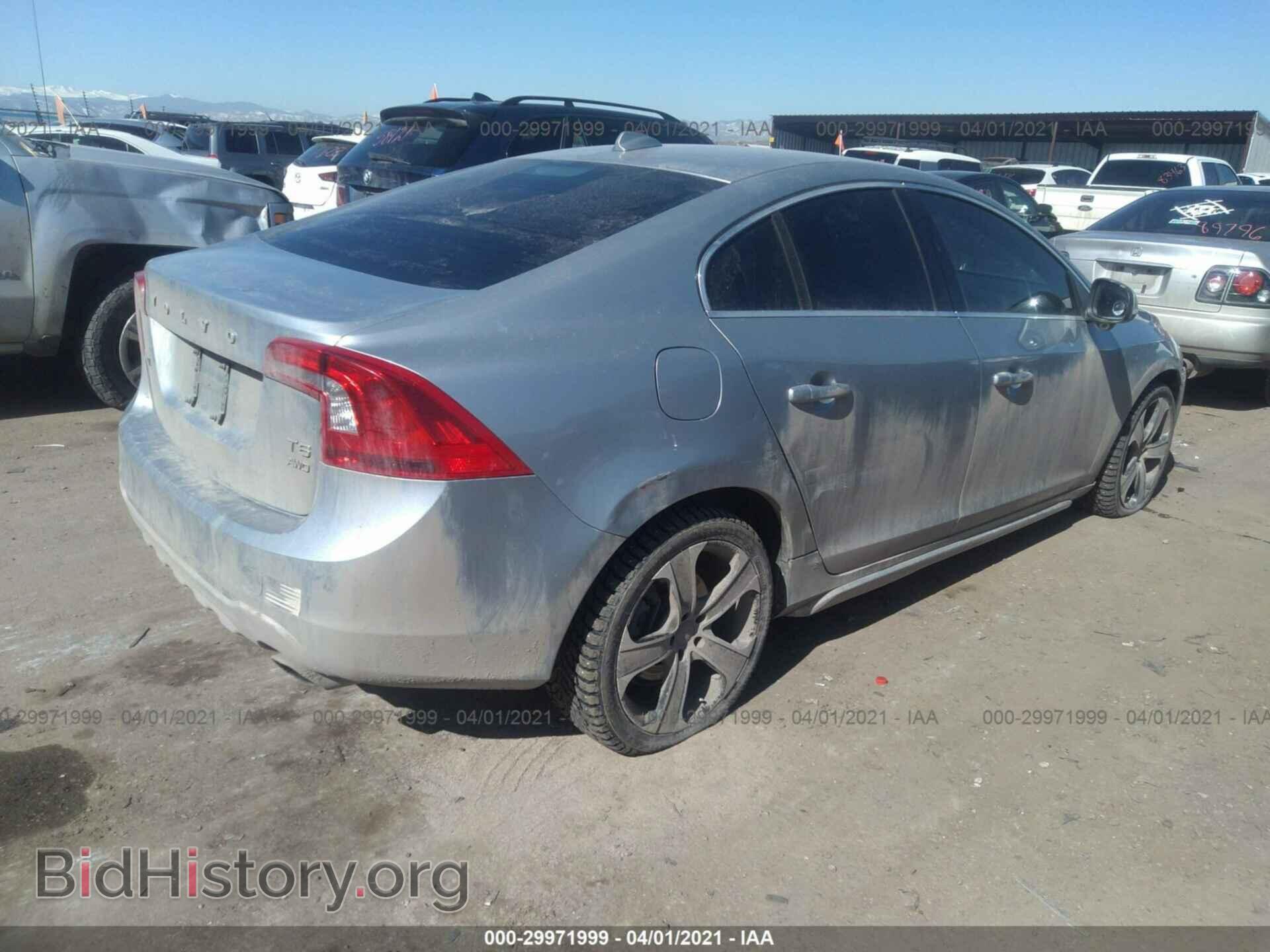2011 VOLVO S60 - VIN: YV1902FH8B2018358 - Фото 4