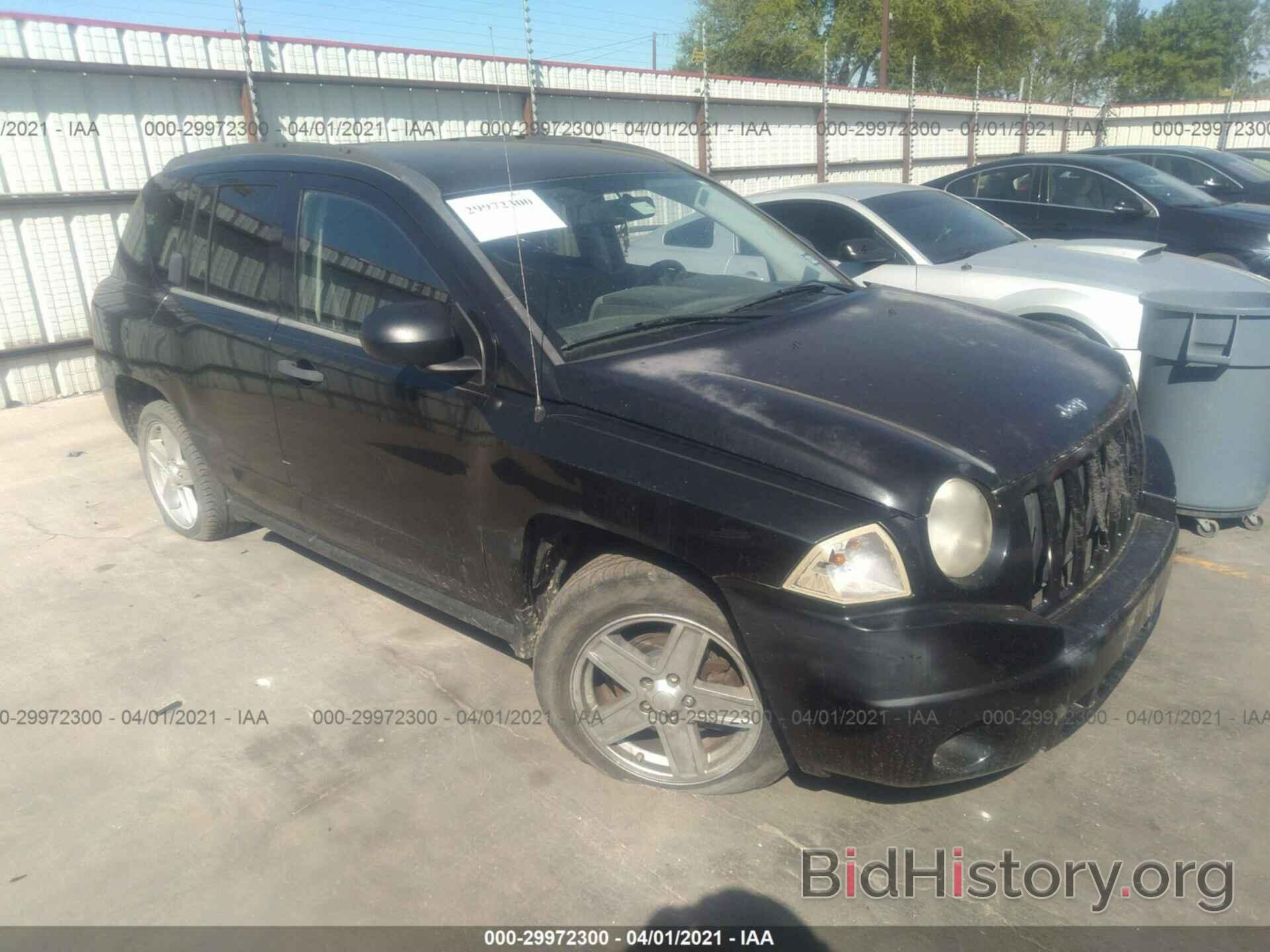 Фотография 1J8FT47018D680079 - JEEP COMPASS 2008