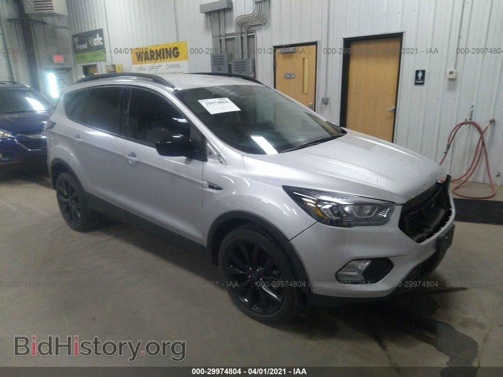 Фотография 1FMCU0GDXHUB29907 - FORD ESCAPE 2017