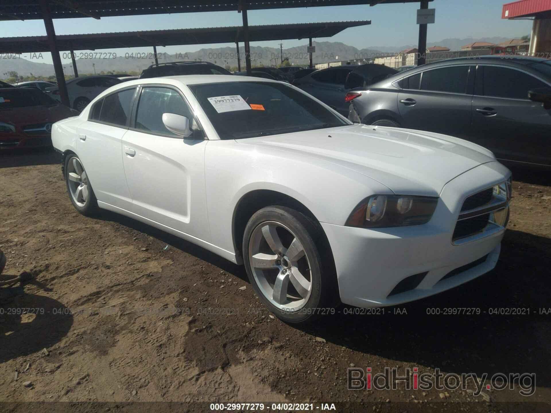 Photo 2C3CDXBG9DH610957 - DODGE CHARGER 2013