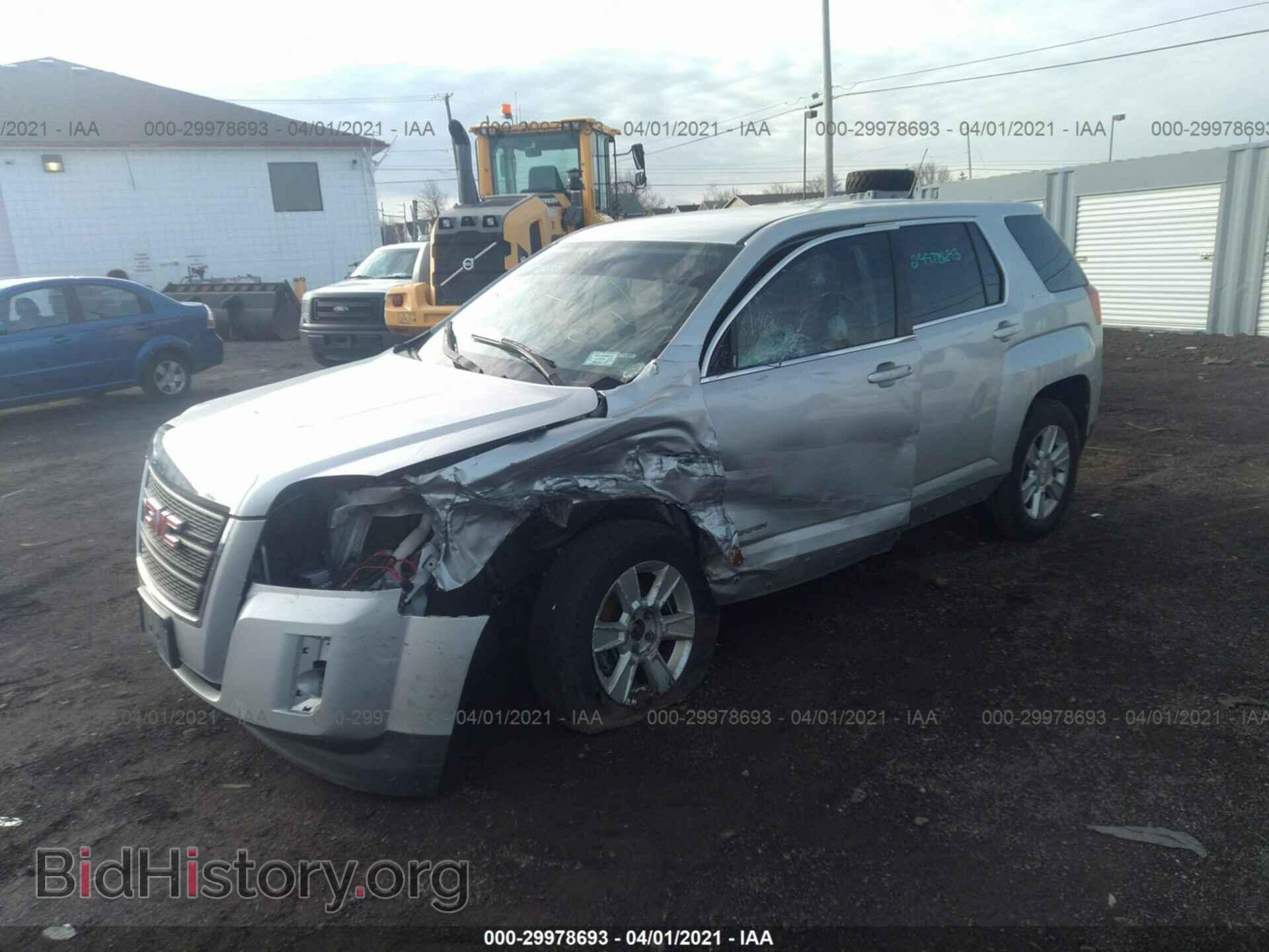2011 GMC TERRAIN - VIN: 2CTALMEC7B6232941 - Photo 2