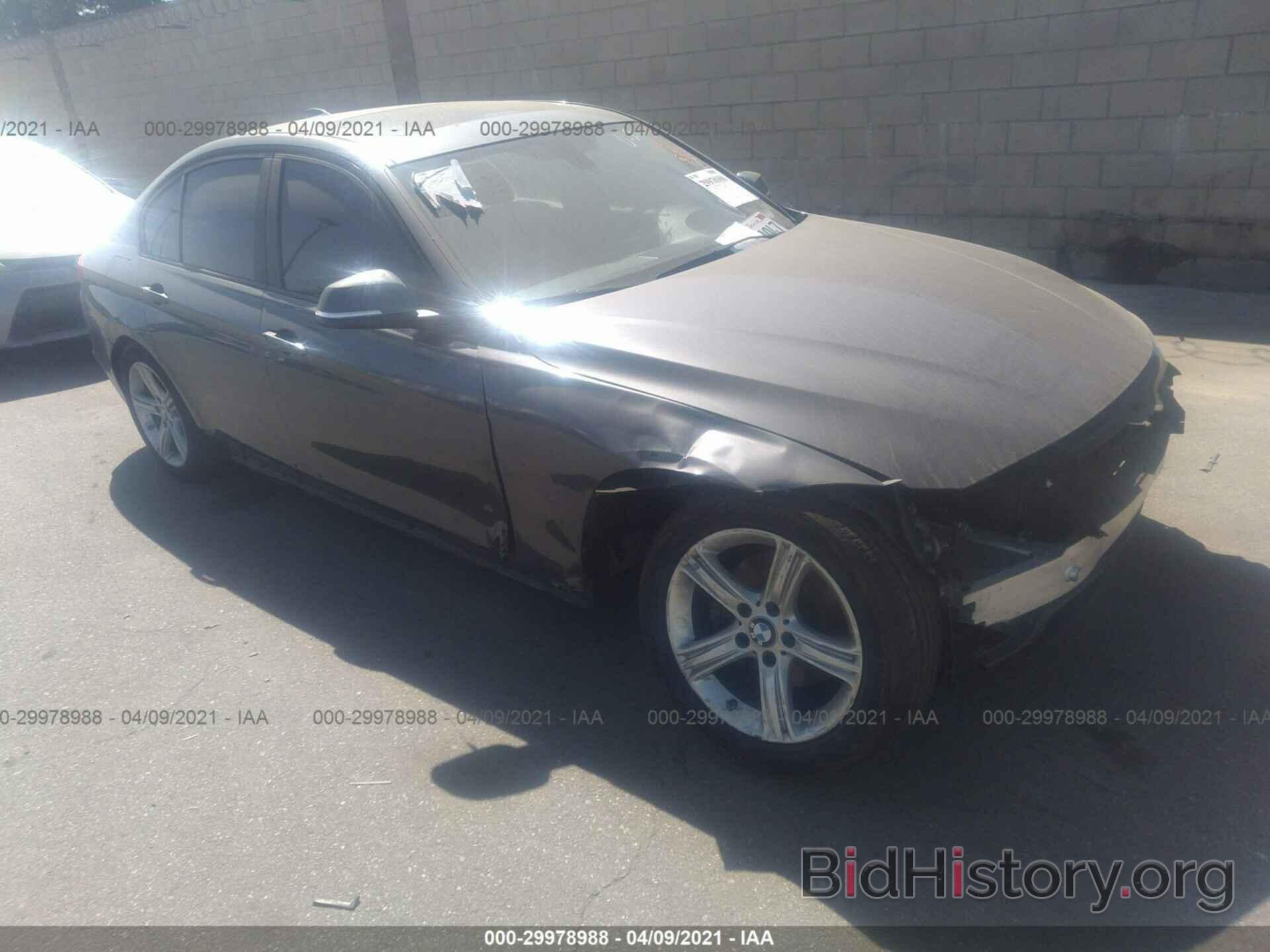 Photo WBA3C1C56DF440712 - BMW 3 SERIES 2013