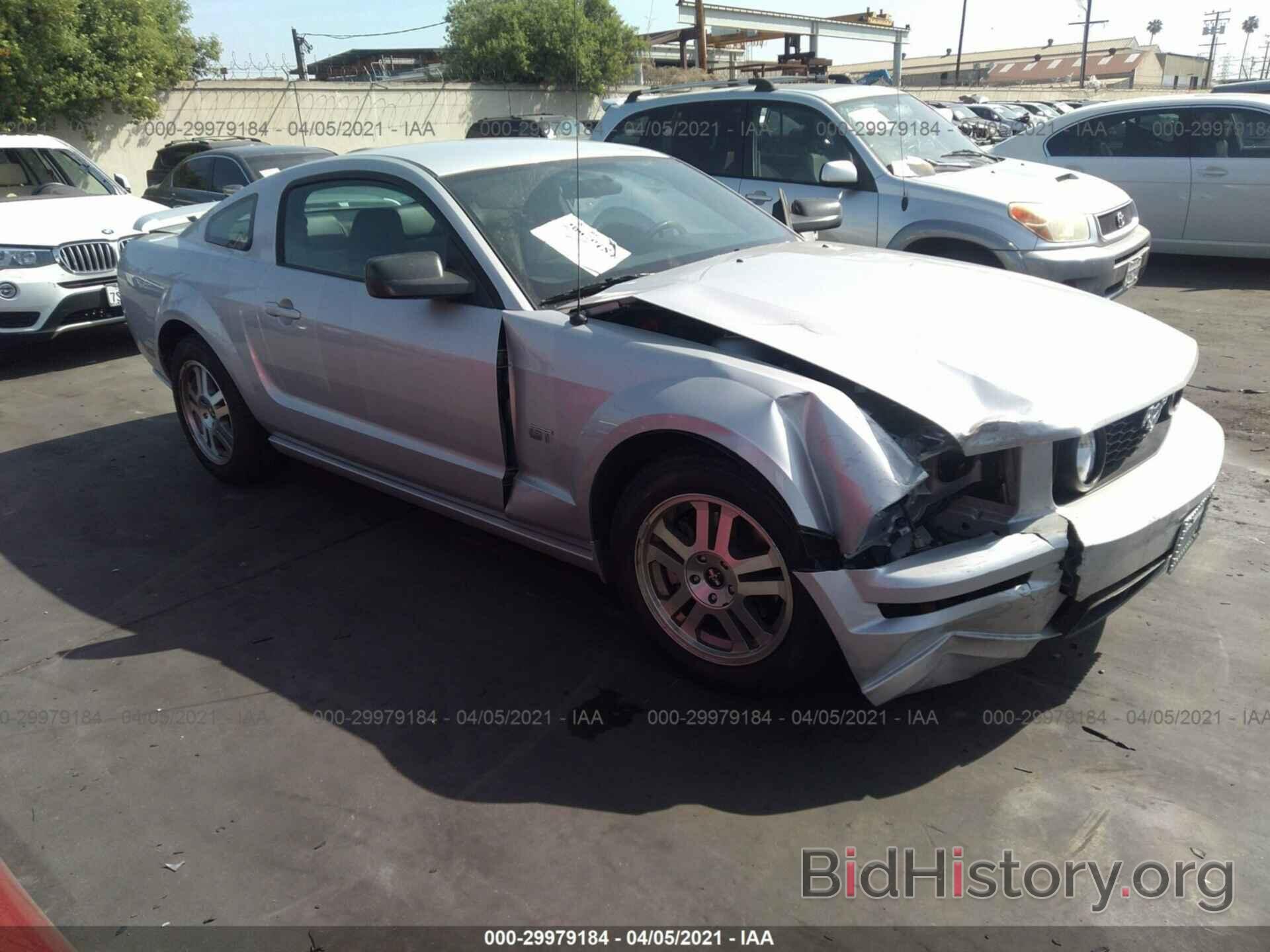 Photo 1ZVHT82H975212787 - FORD MUSTANG 2007
