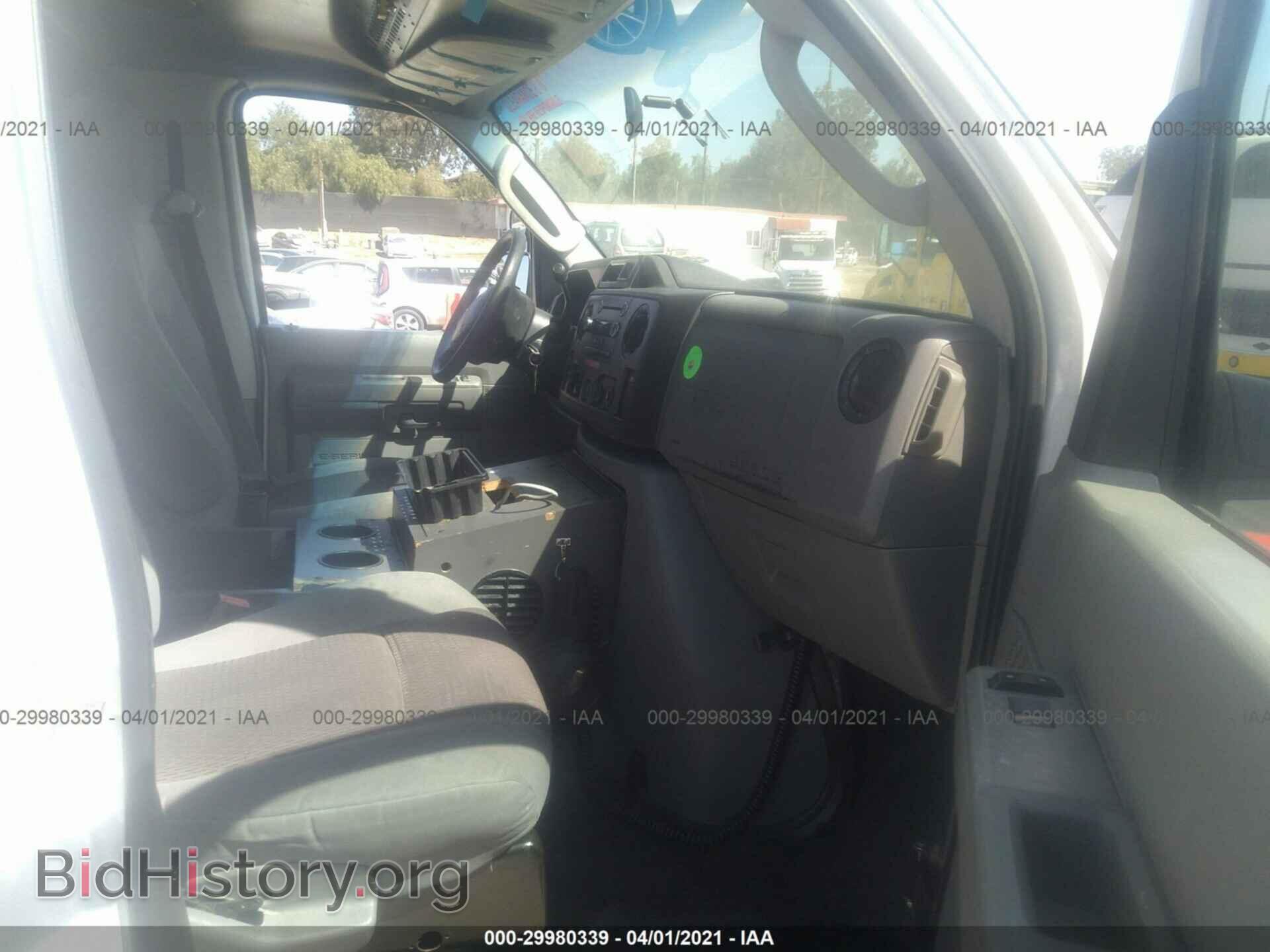 2010 FORD ECONOLINE CARGO VAN - VIN: 1FDSS3ES0ADA65709 - Фото 5