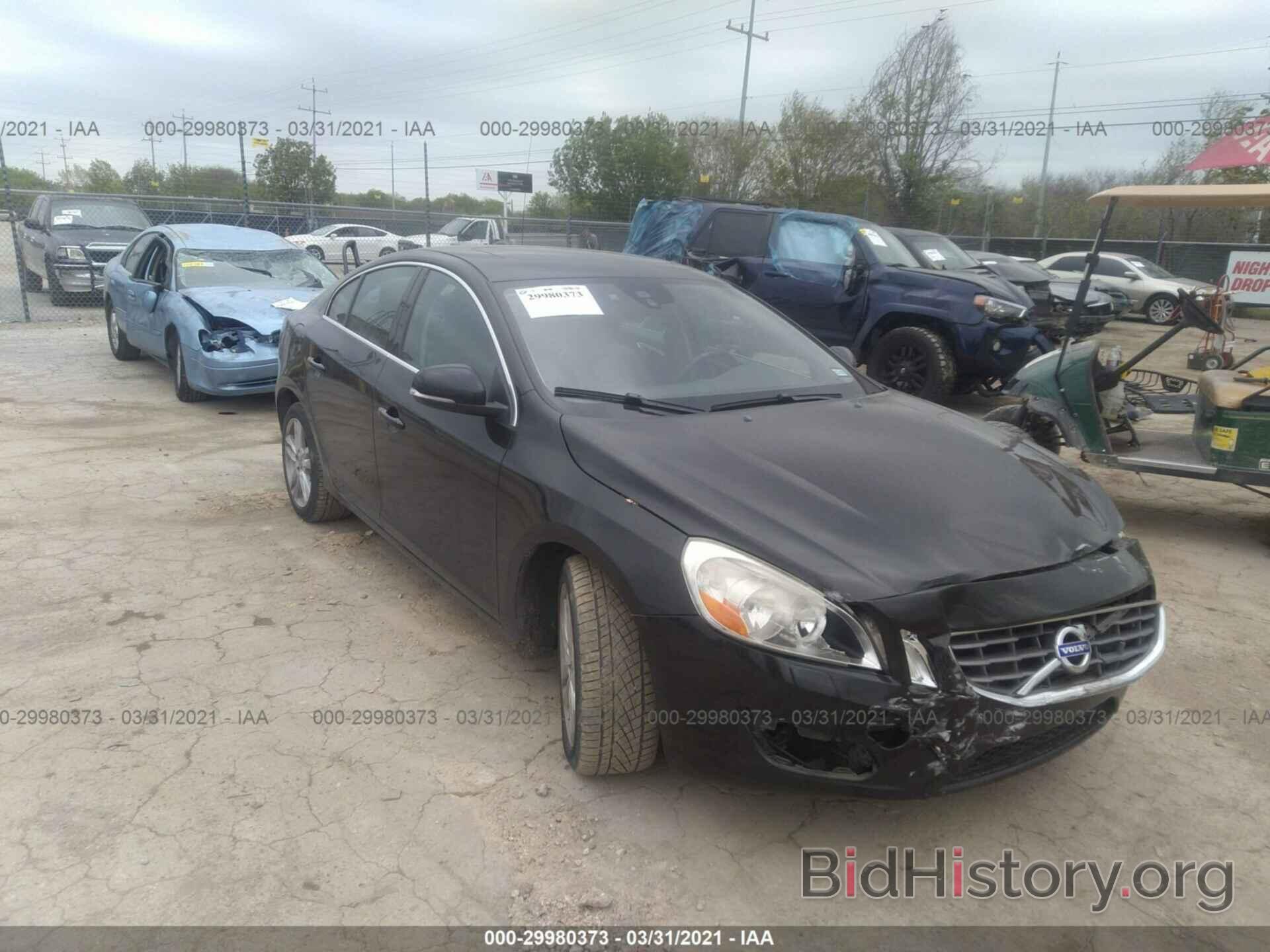 Photo YV1612FH9D1222143 - VOLVO S60 2013