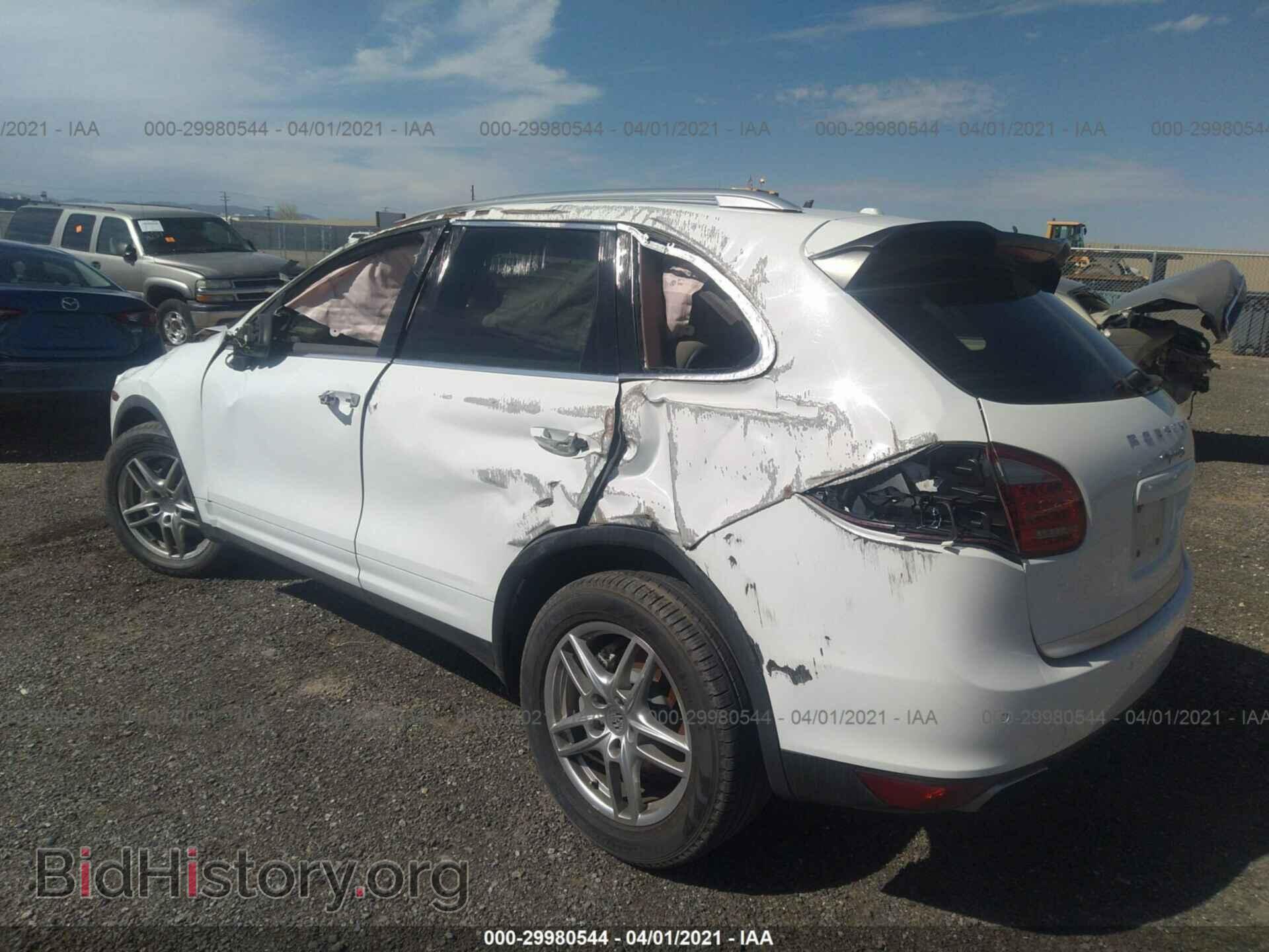 2014 PORSCHE CAYENNE - VIN: WP1AB2A20ELA57068 - Фото 3