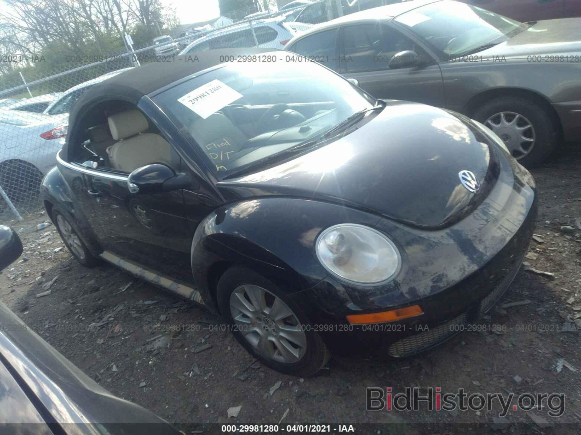 Photo 3VWRF31Y29M400127 - VOLKSWAGEN NEW BEETLE CONVERTIBLE 2009