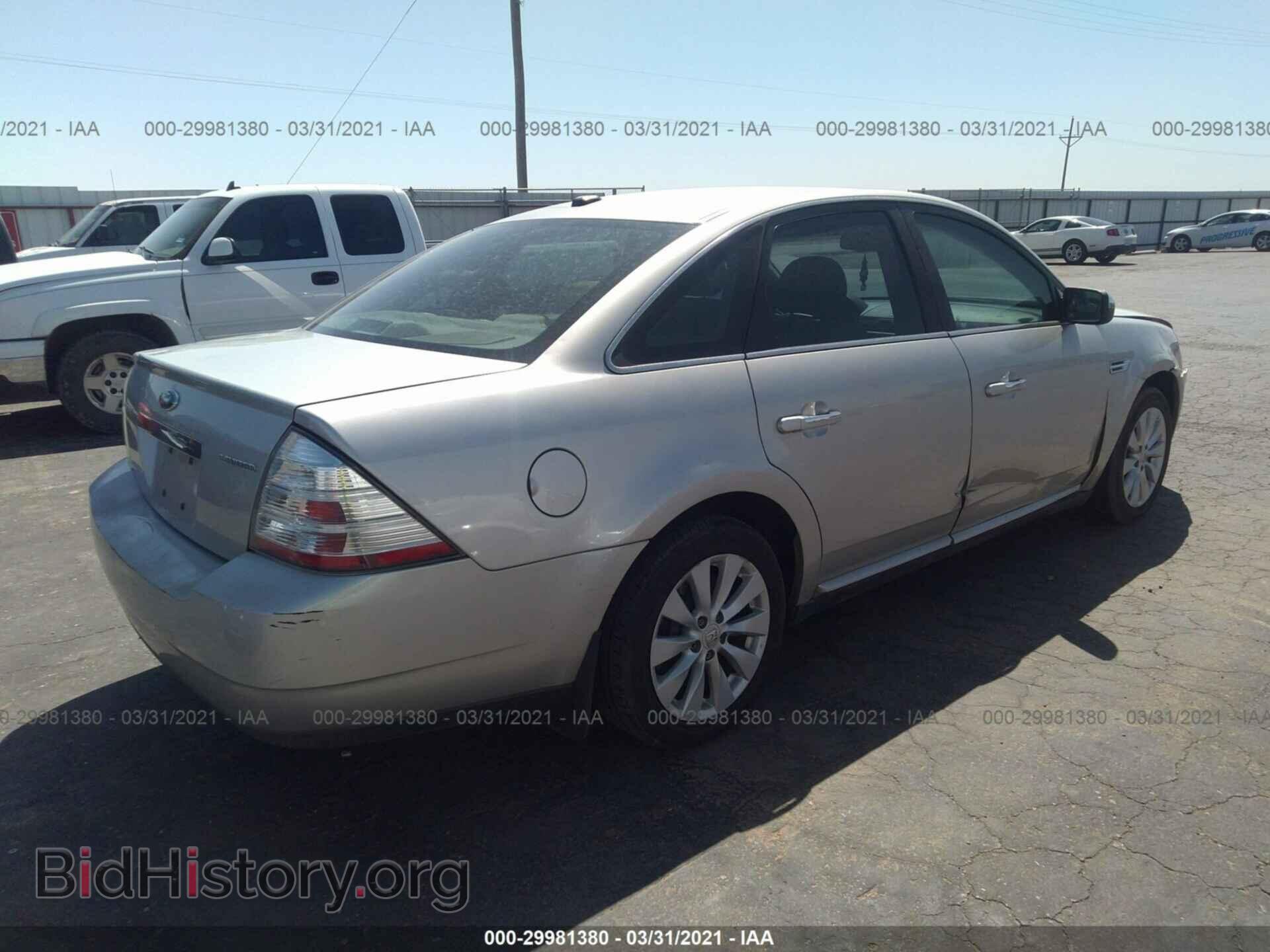 2008 FORD TAURUS - VIN: 1FAHP25WX8G176828 - Фото 4
