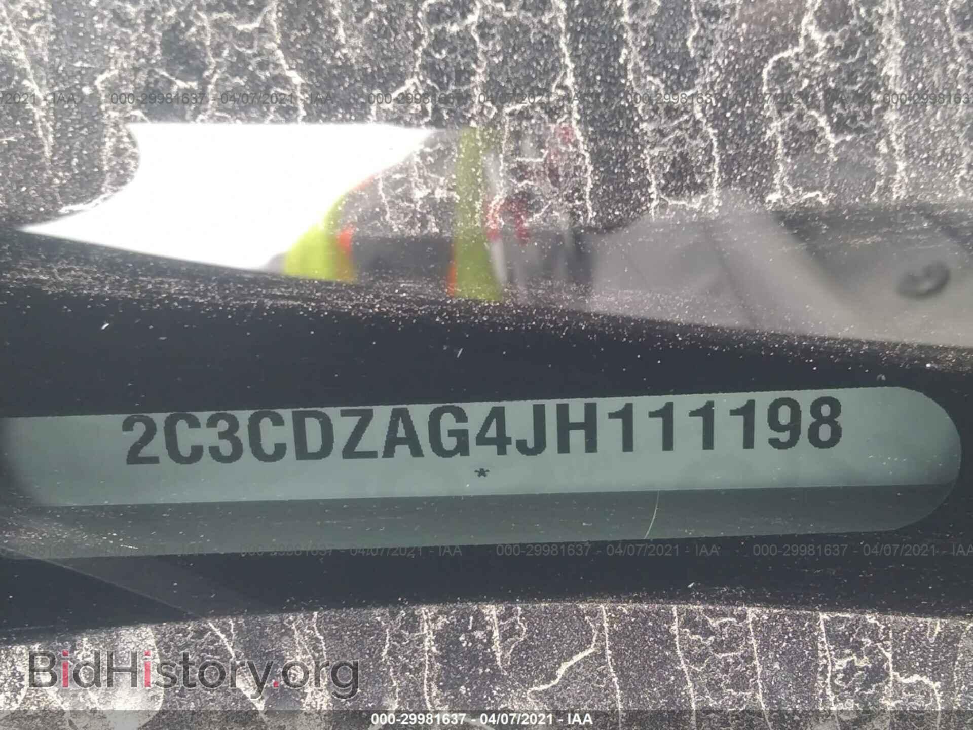 2018 DODGE CHALLENGER - VIN: 2C3CDZAG4JH111198 - Фото 9