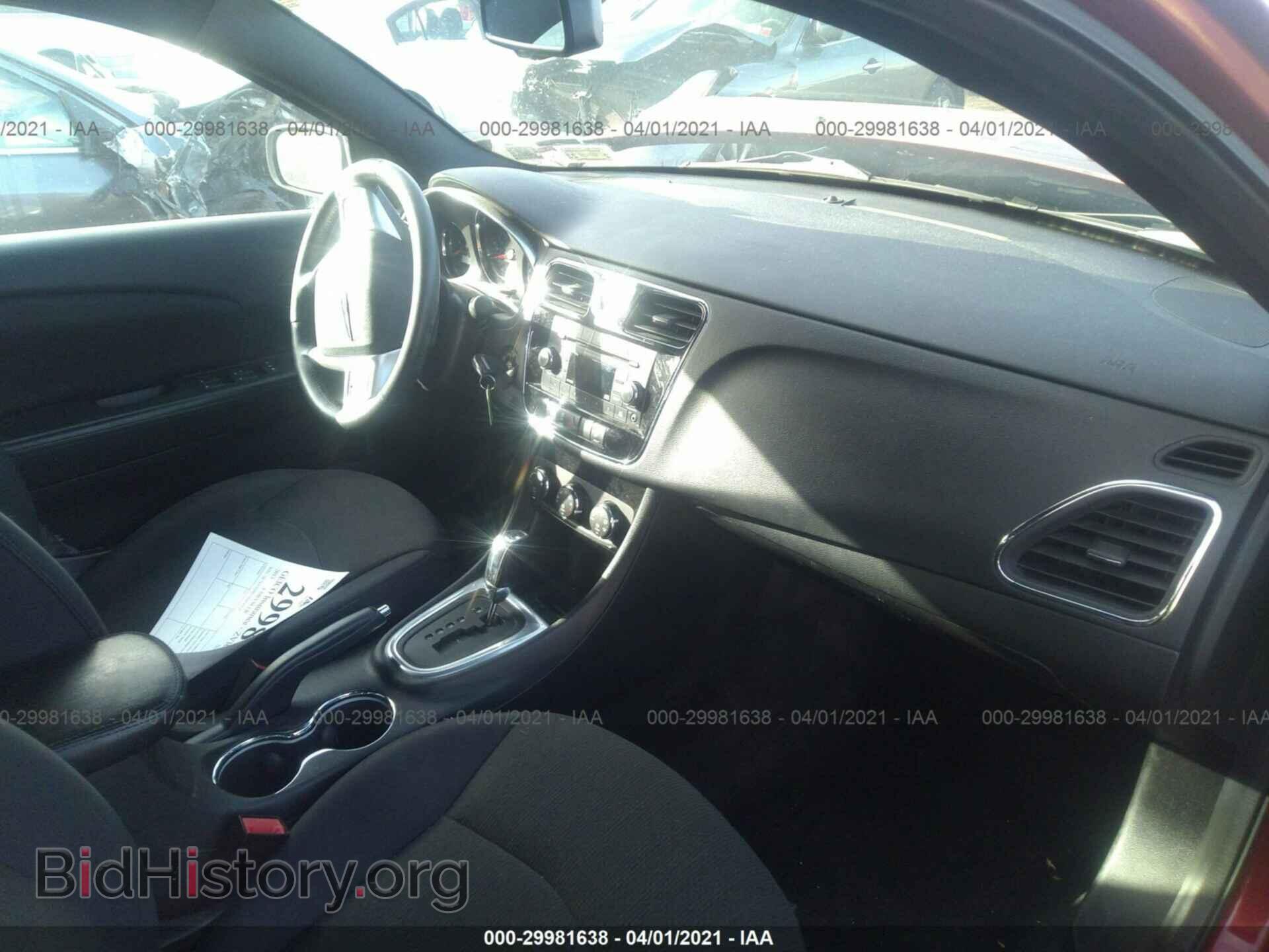 2013 CHRYSLER 200 - VIN: 1C3CCBBB2DN656910 - Фото 5
