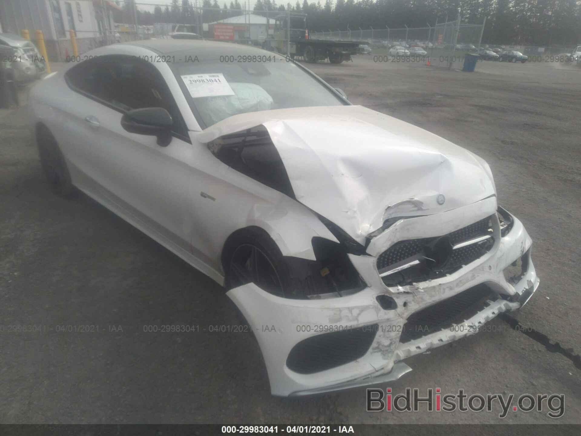 Photo WDDWJ6EB0HF521044 - MERCEDES-BENZ C-CLASS 2017