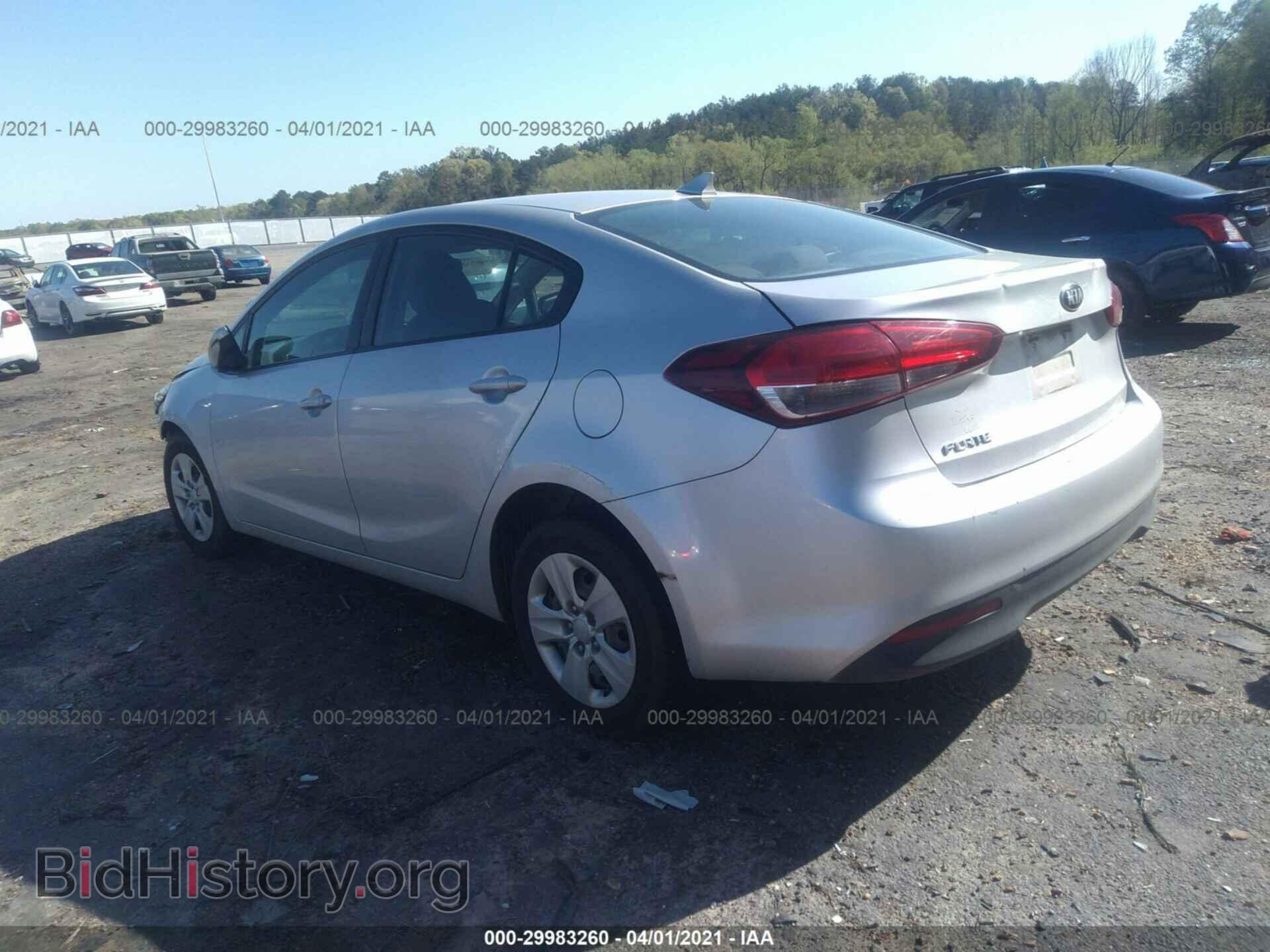 2017 KIA FORTE - VIN: 3KPFK4A78HE043737 - Фото 3