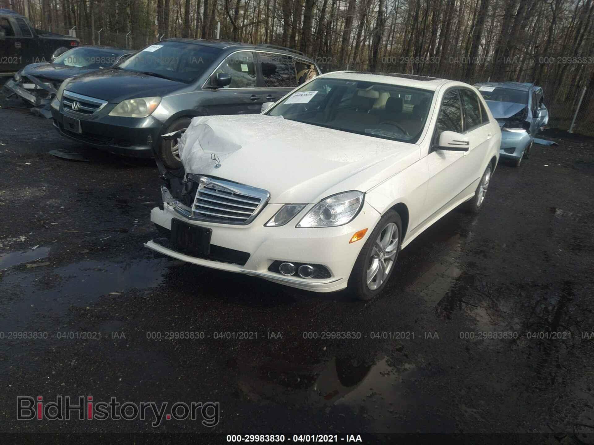 2011 MERCEDES-BENZ E-CLASS - VIN: WDDHF8HB4BA429876 - Фото 2