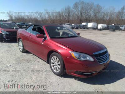 2011 Chrysler 200 Touring, красный — VIN 1C3BC2EGXBN533663, IAAI
