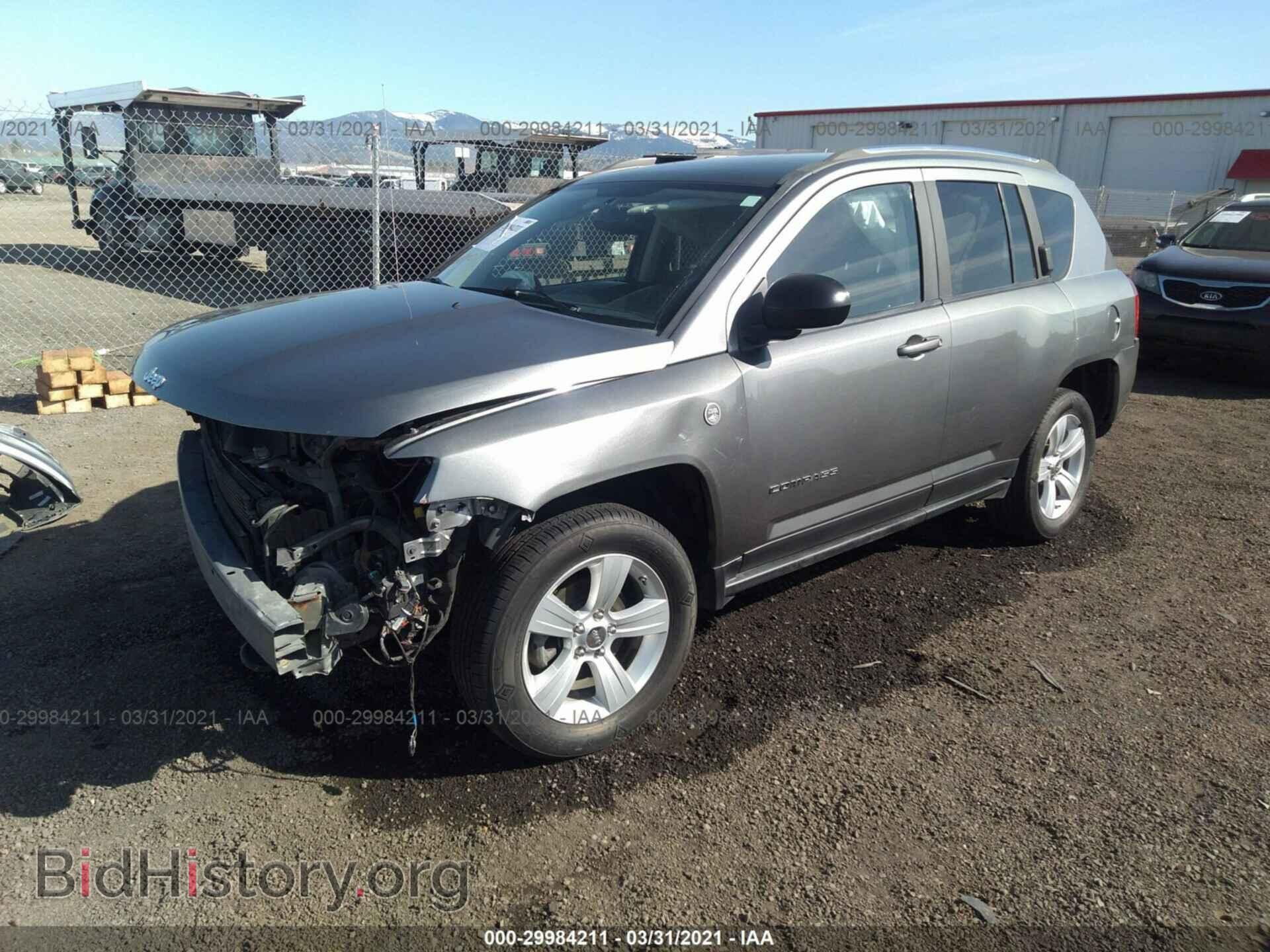 2012 JEEP COMPASS - VIN: 1C4NJDEB9CD638796 - Photo 2
