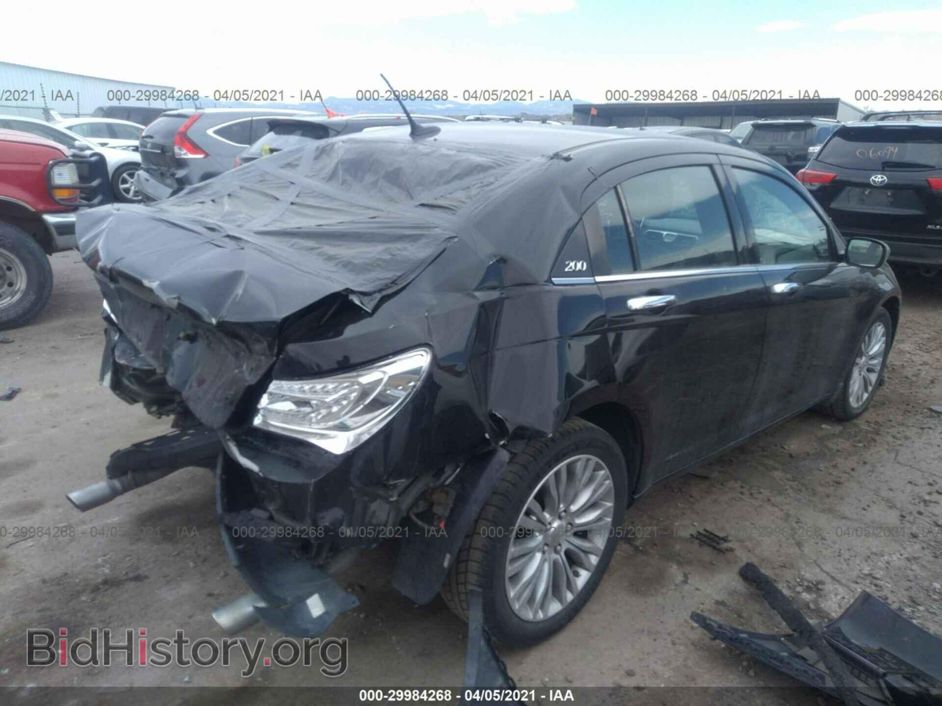 2012 CHRYSLER 200 - VIN: 1C3CCBCG2CN326225 - Фото 4