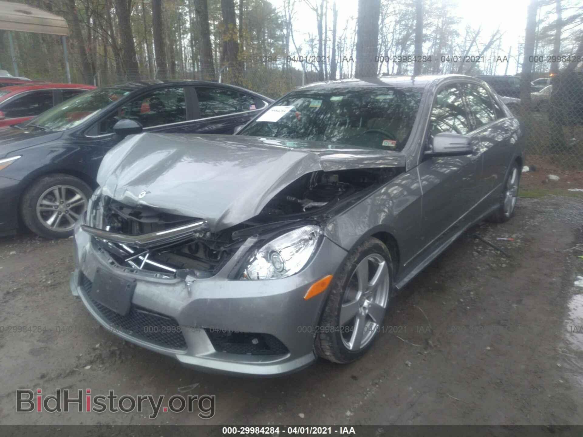 2011 MERCEDES-BENZ E-CLASS - VIN: WDDHF5GB7BA353554 - Фото 2