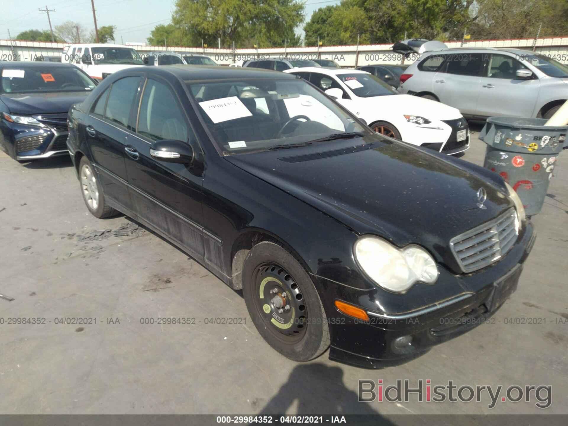 Photo WDBRF54H06F779908 - MERCEDES-BENZ C-CLASS 2006