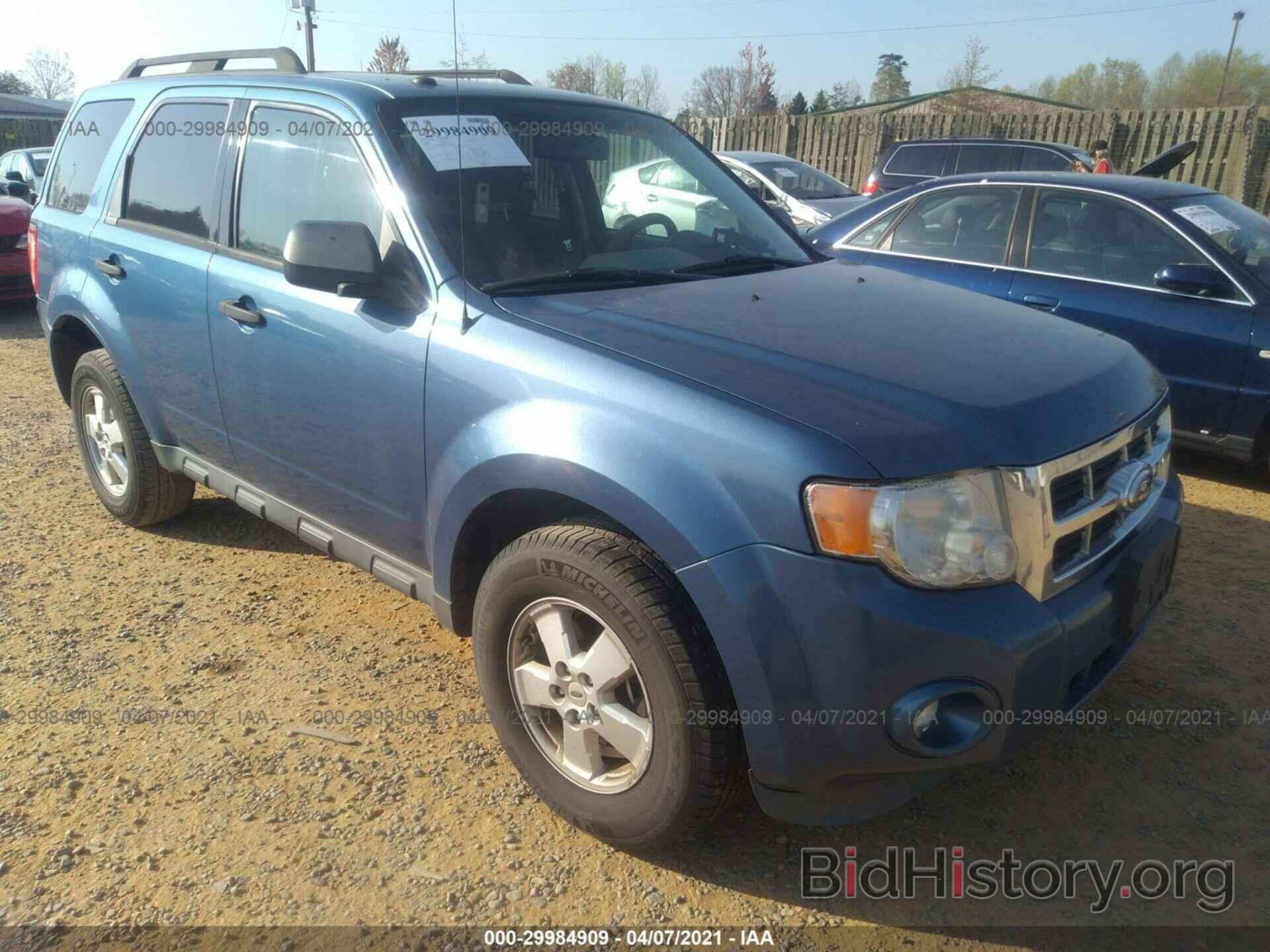 Photo 1FMCU03789KA92790 - FORD ESCAPE 2009