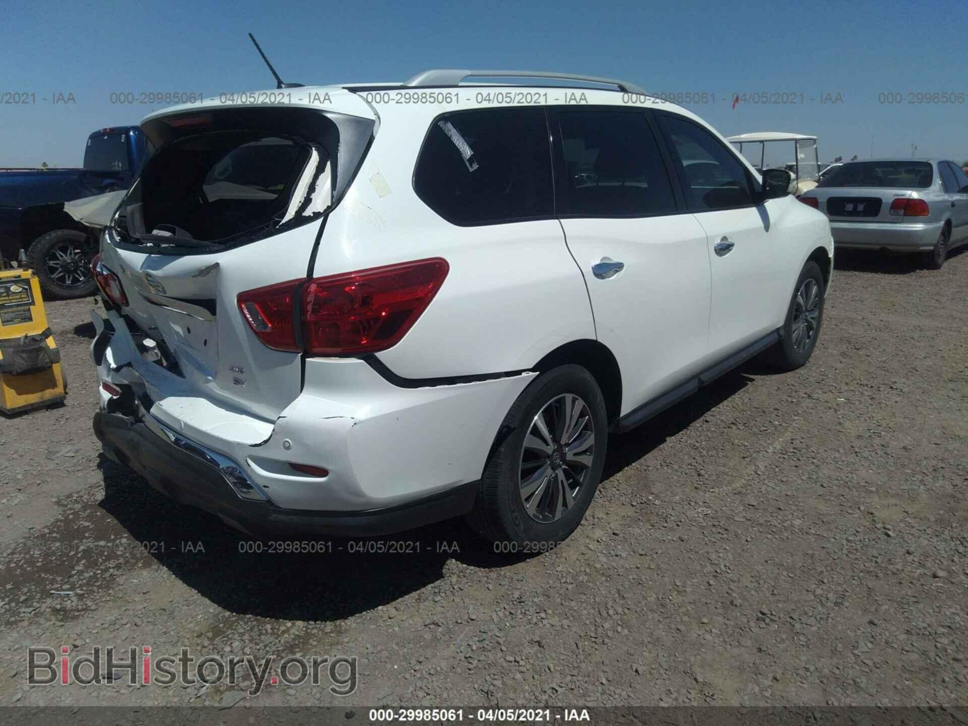 2017 NISSAN PATHFINDER - VIN: 5N1DR2MM2HC647232 - Фото 4