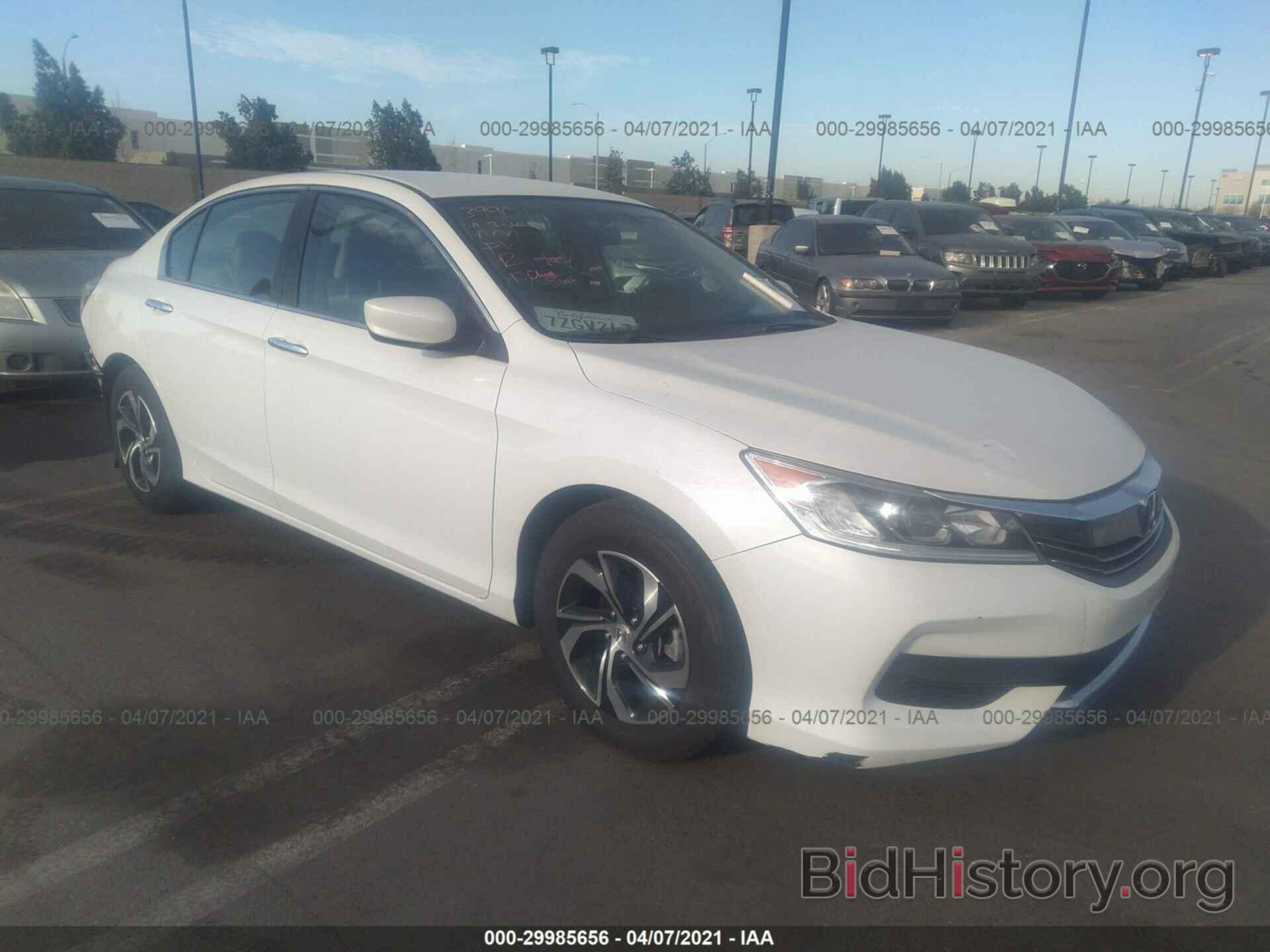 Photo 1HGCR2F39HA149398 - HONDA ACCORD SEDAN 2017