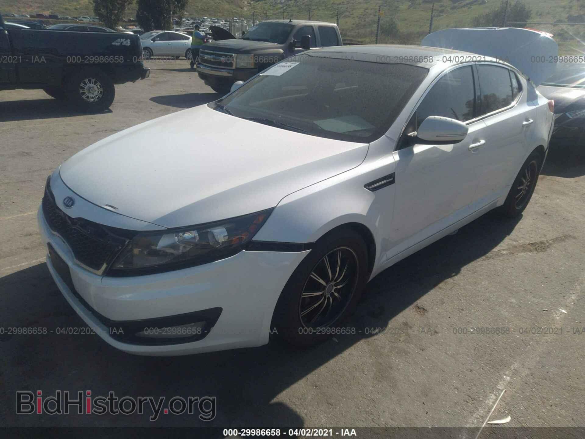 2011 KIA OPTIMA - VIN: KNAGN4A77B5128645 - Photo 2
