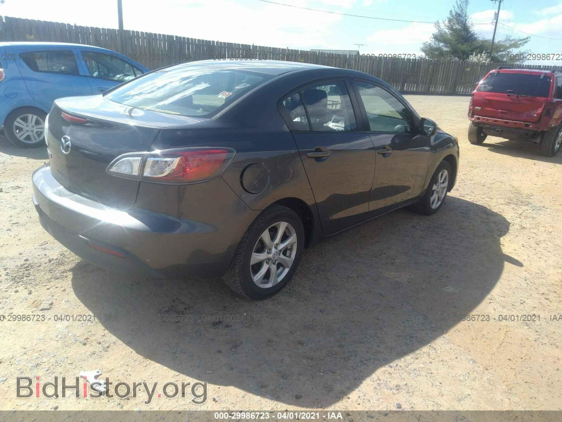 2011 MAZDA MAZDA3 - VIN: JM1BL1VG9B1437357 - Фото 4
