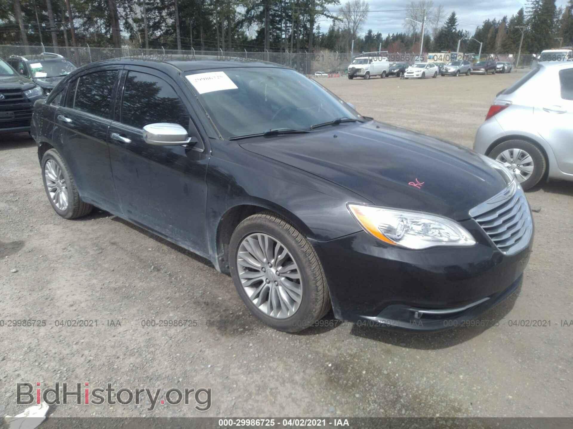 Photo 1C3BC2FB0BN520200 - CHRYSLER 200 2011