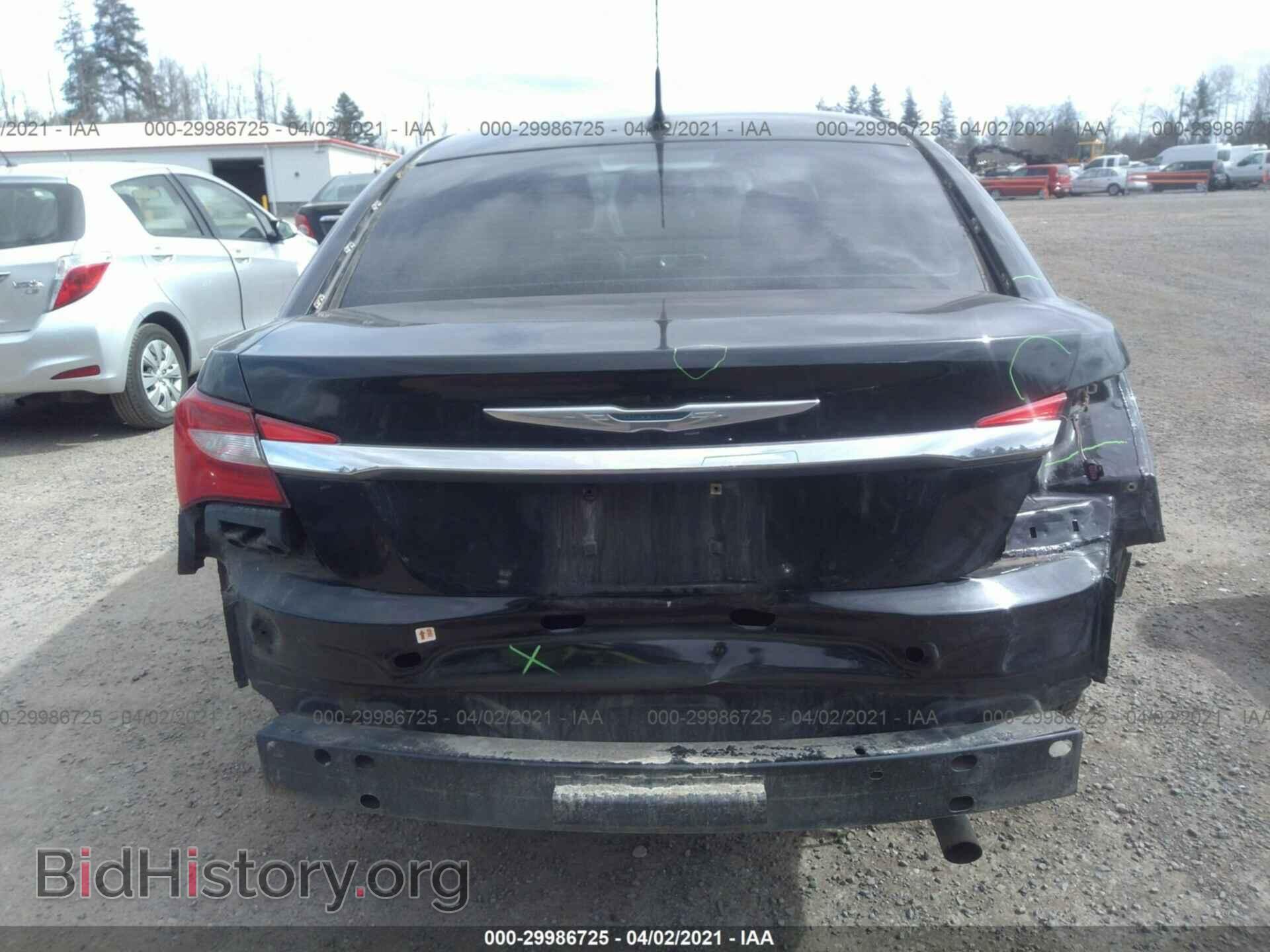 2011 CHRYSLER 200 - VIN: 1C3BC2FB0BN520200 - Фото 6