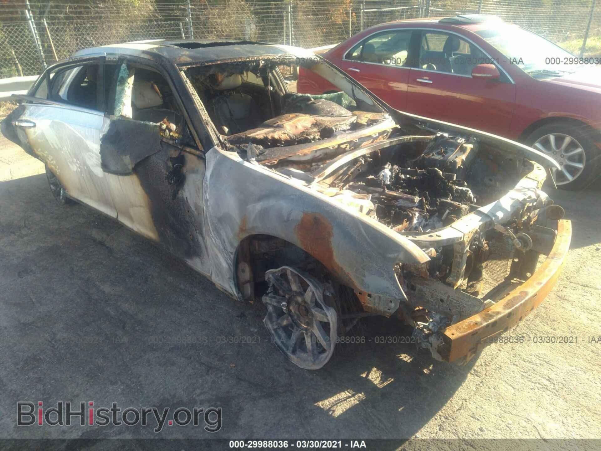 Photo 2C3CA6CT2BH559667 - CHRYSLER 300 2011