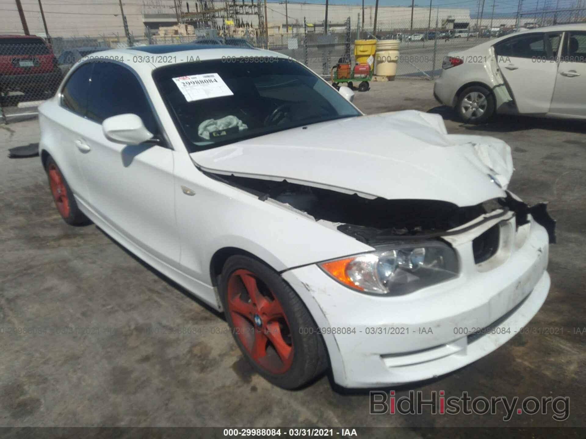 Photo WBAUP7C54BVK78190 - BMW 1 SERIES 2011