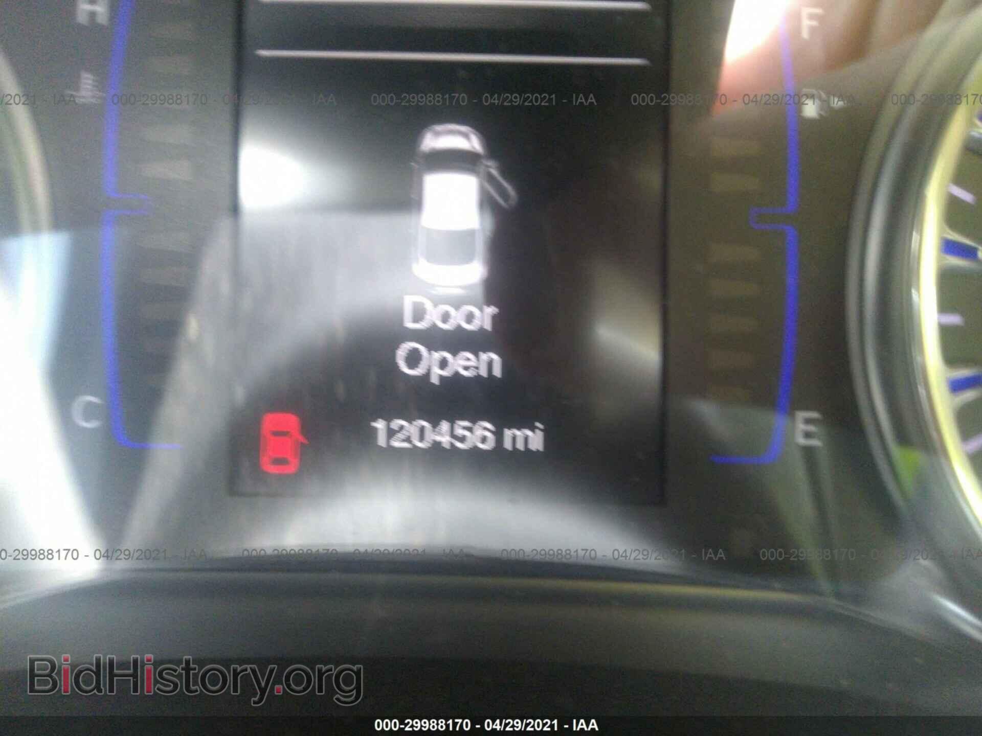 2016 CHRYSLER 200 - VIN: 1C3CCCAB8GN112343 - Фото 7