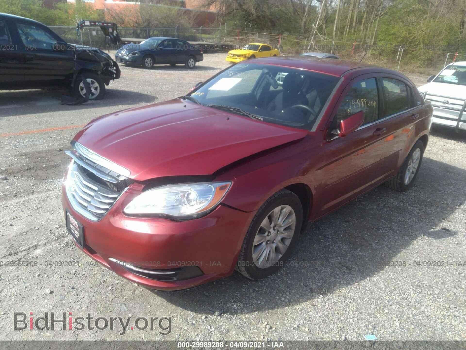 2012 CHRYSLER 200 - VIN: 1C3CCBAB5CN203560 - Фото 2
