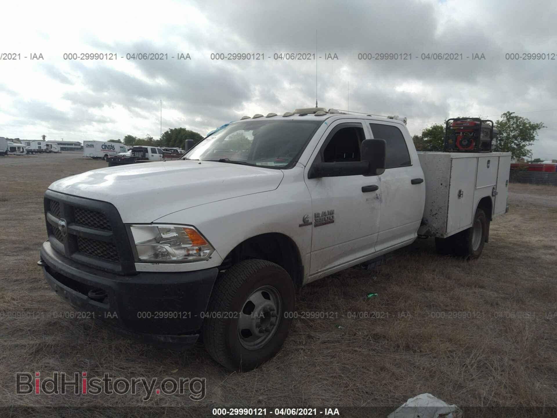 2017 RAM 3500 CHASSIS CAB - VIN: 3C7WRTCL5HG567645 - Photo 2