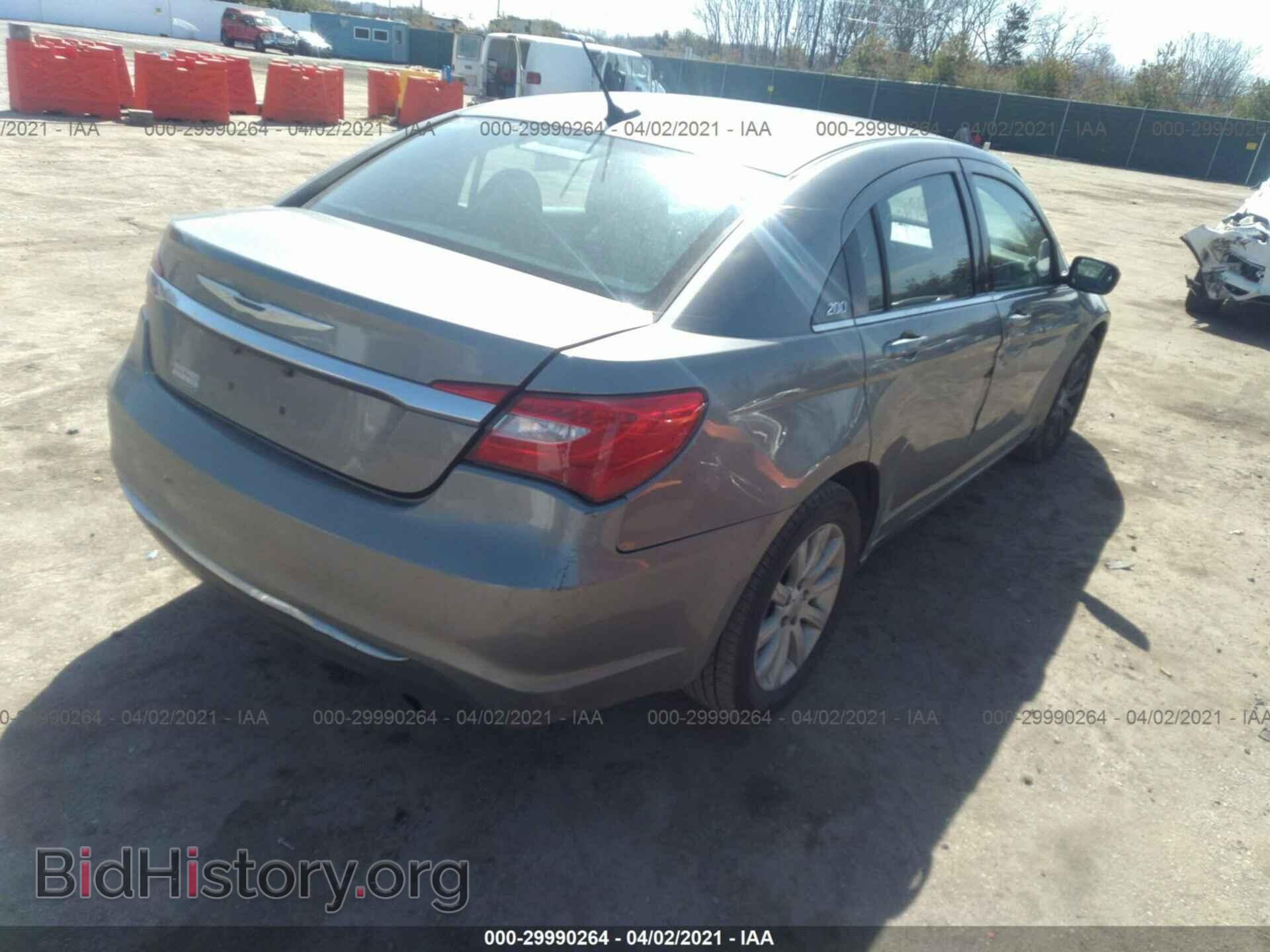 2012 CHRYSLER 200 - VIN: 1C3CCBBB3CN181699 - Фото 4