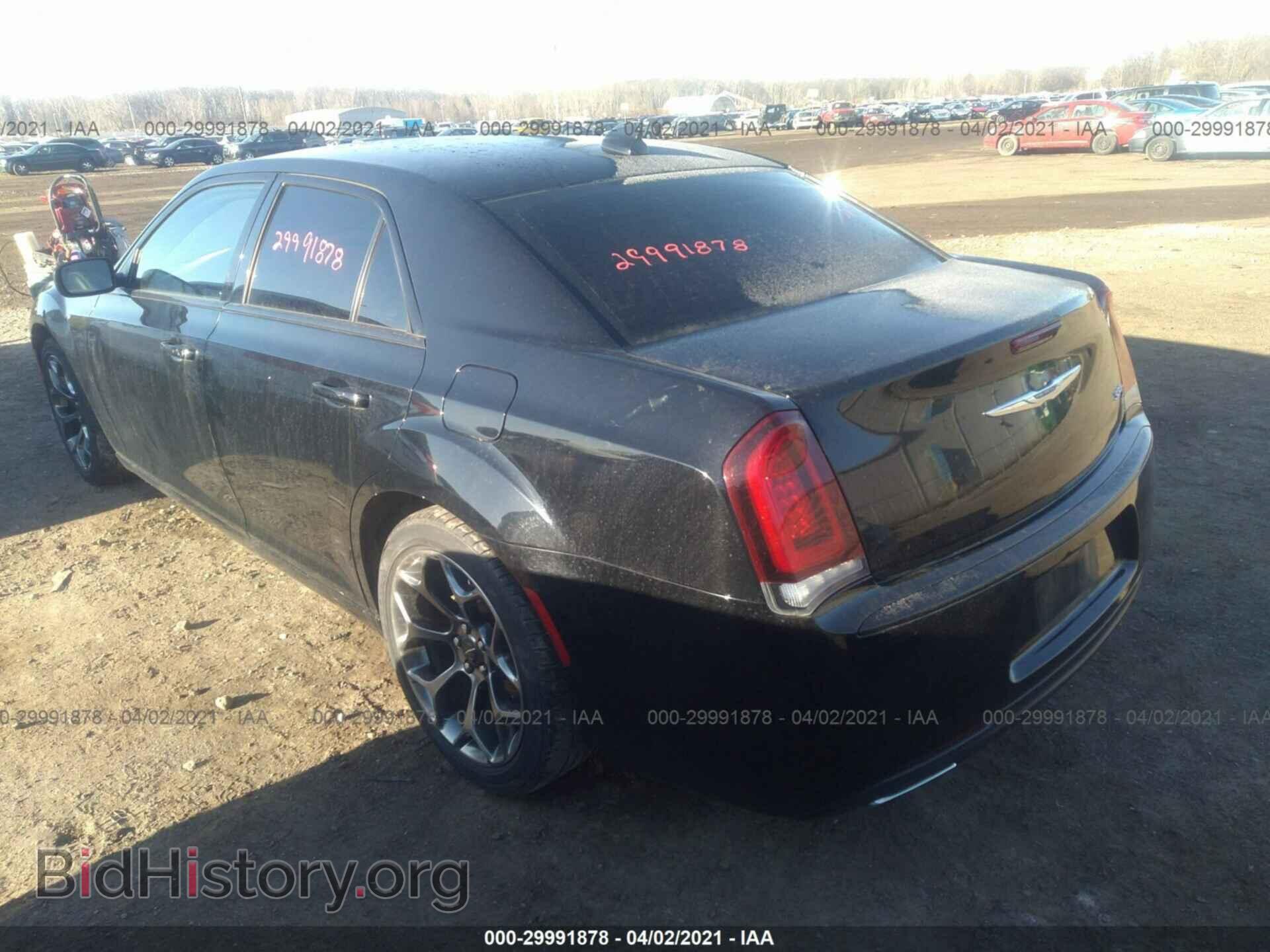 2015 CHRYSLER 300 - VIN: 2C3CCABG2FH887078 - Фото 3