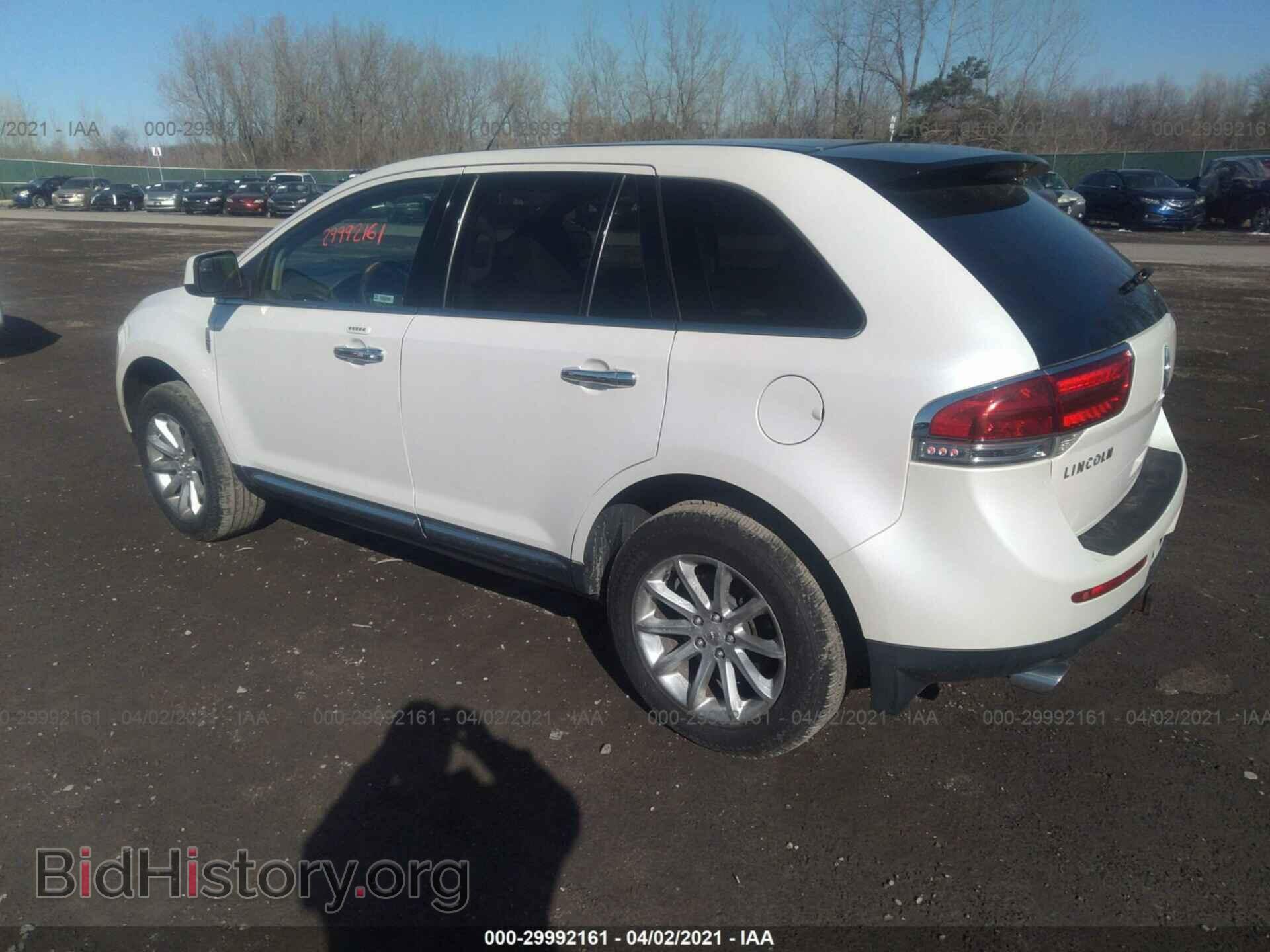2011 LINCOLN MKX - VIN: 2LMDJ8JK7BBJ06377 - Фото 3