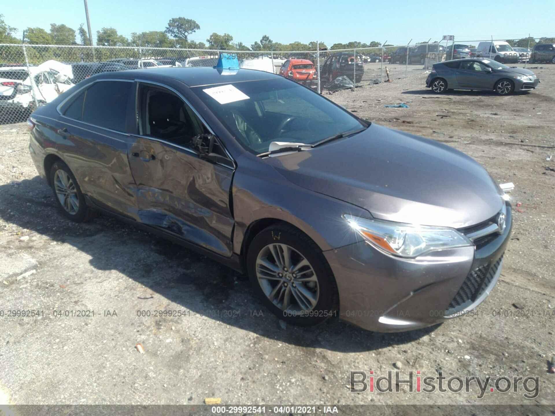 Photo 4T1BF1FK1FU959975 - TOYOTA CAMRY 2015