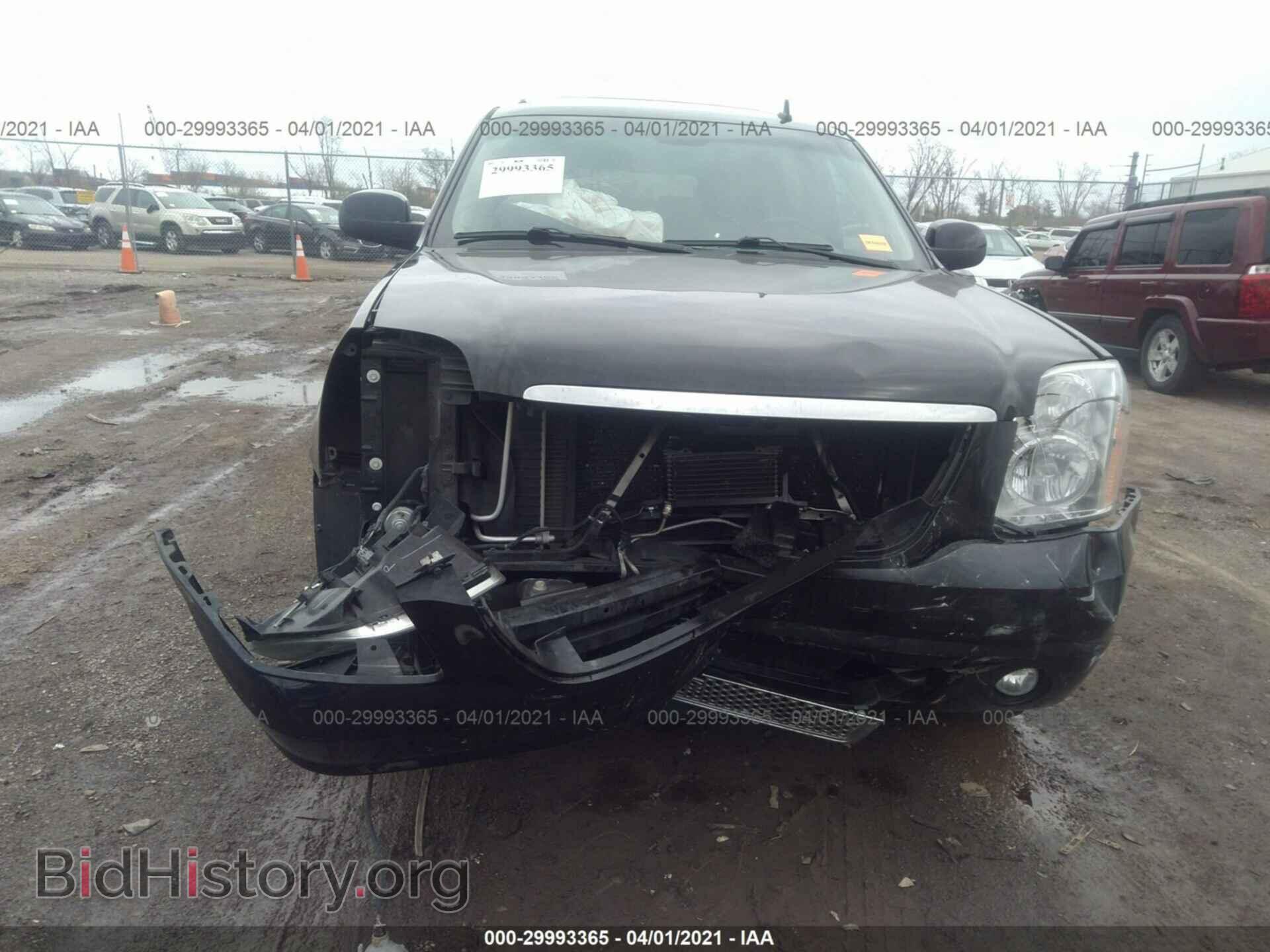 2011 GMC YUKON - VIN: 1GKS2EEF0BR304977 - Photo 6