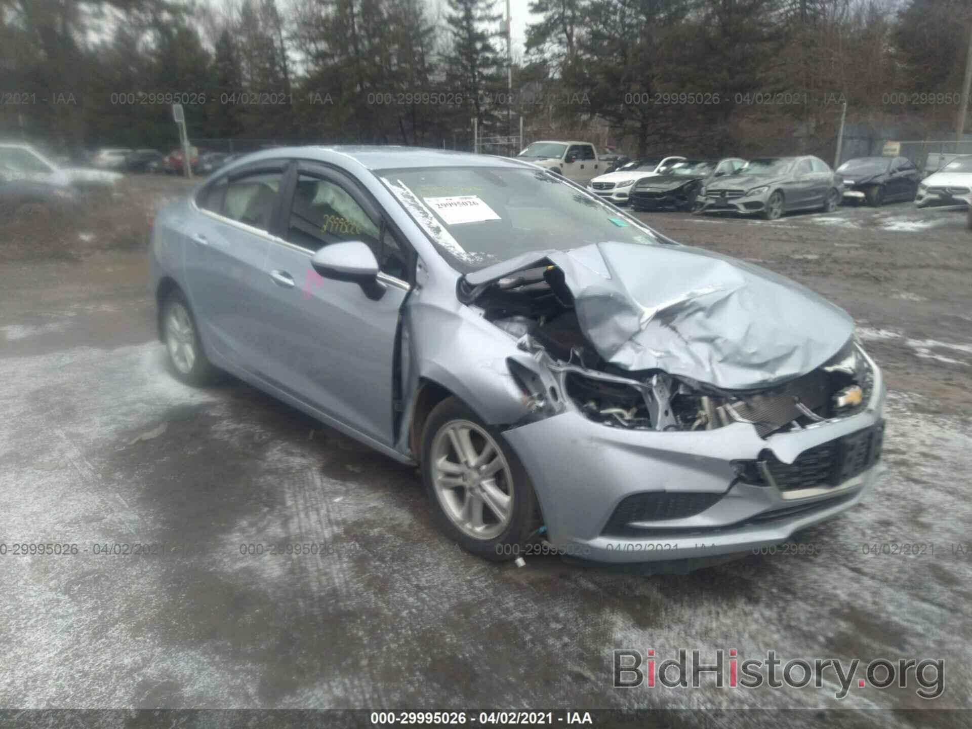 Photo 1G1BE5SM2J7123078 - CHEVROLET CRUZE 2018