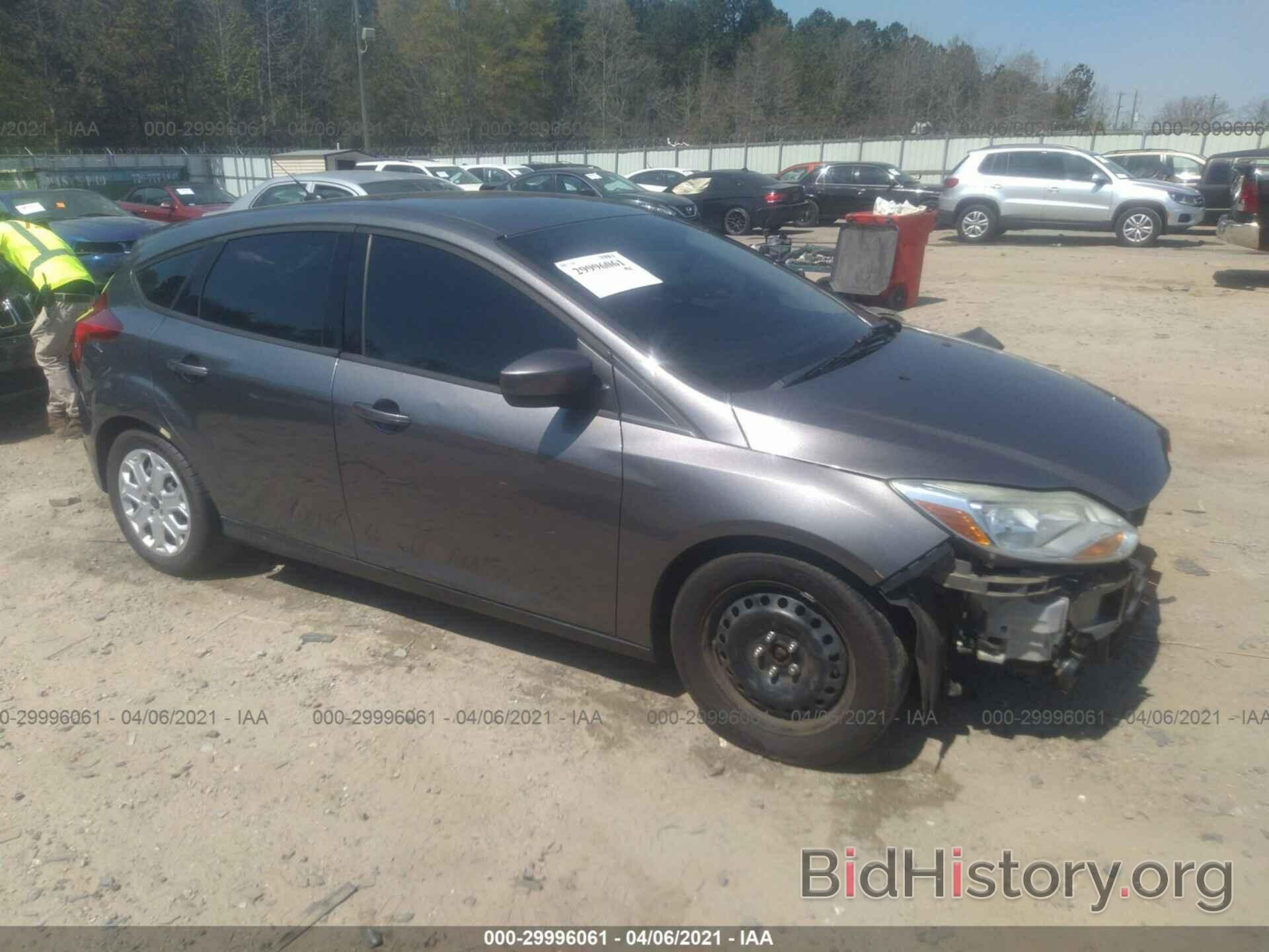 Photo 1FAHP3K28CL182537 - FORD FOCUS 2012