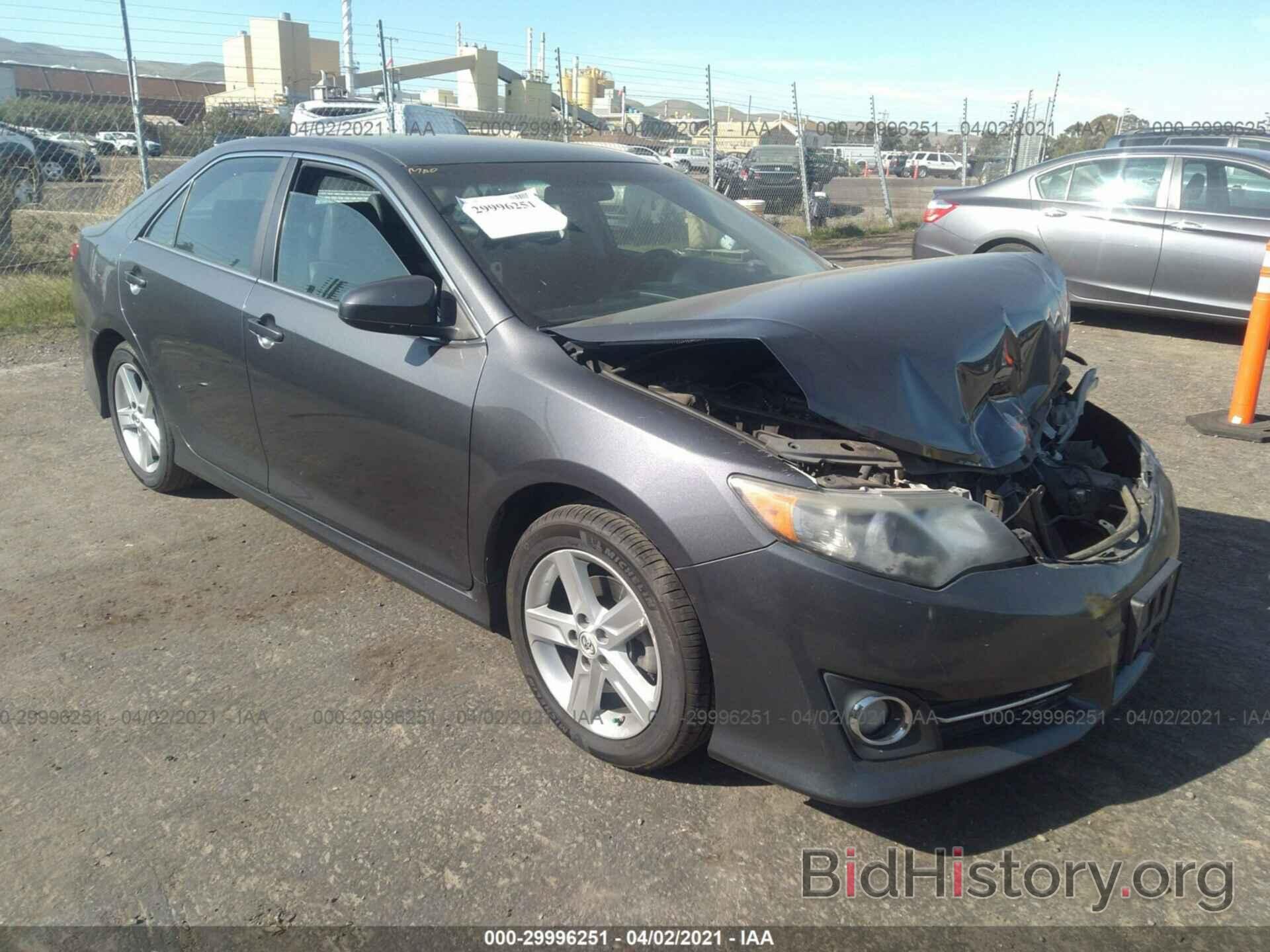 Photo 4T1BF1FKXCU095648 - TOYOTA CAMRY 2012