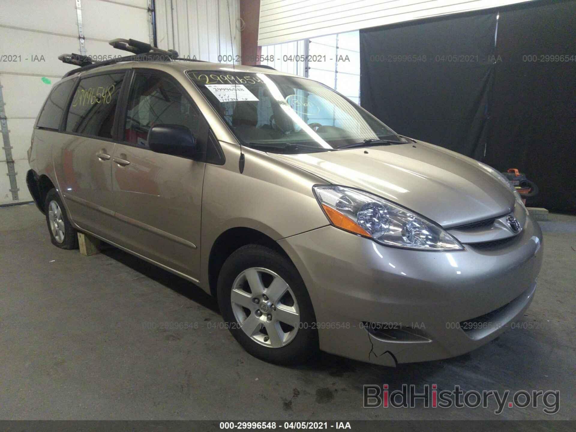 Photo 5TDKK4CC2AS311511 - TOYOTA SIENNA 2010