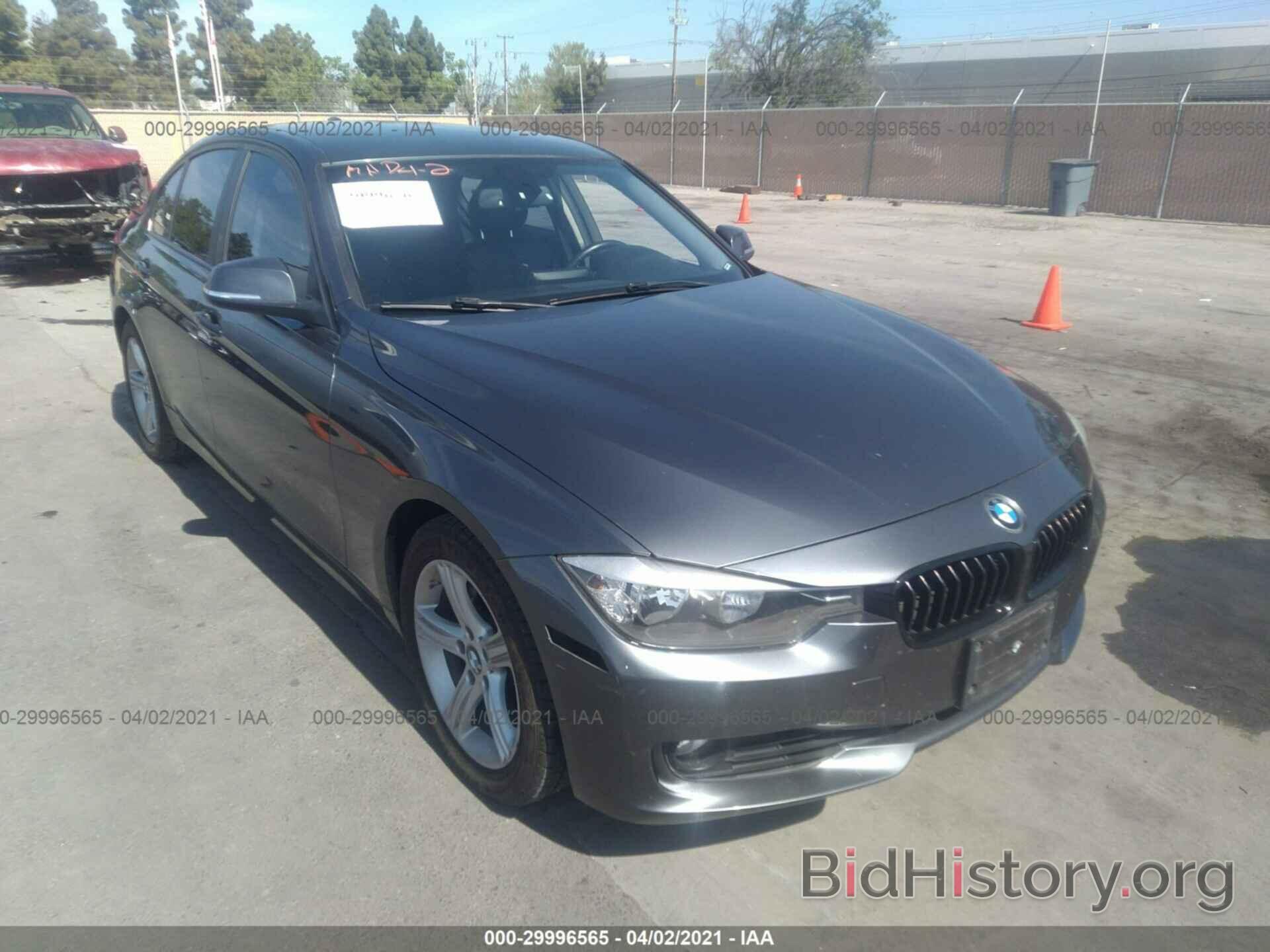 Photo WBA3C1G51DNR44763 - BMW 3 SERIES 2013