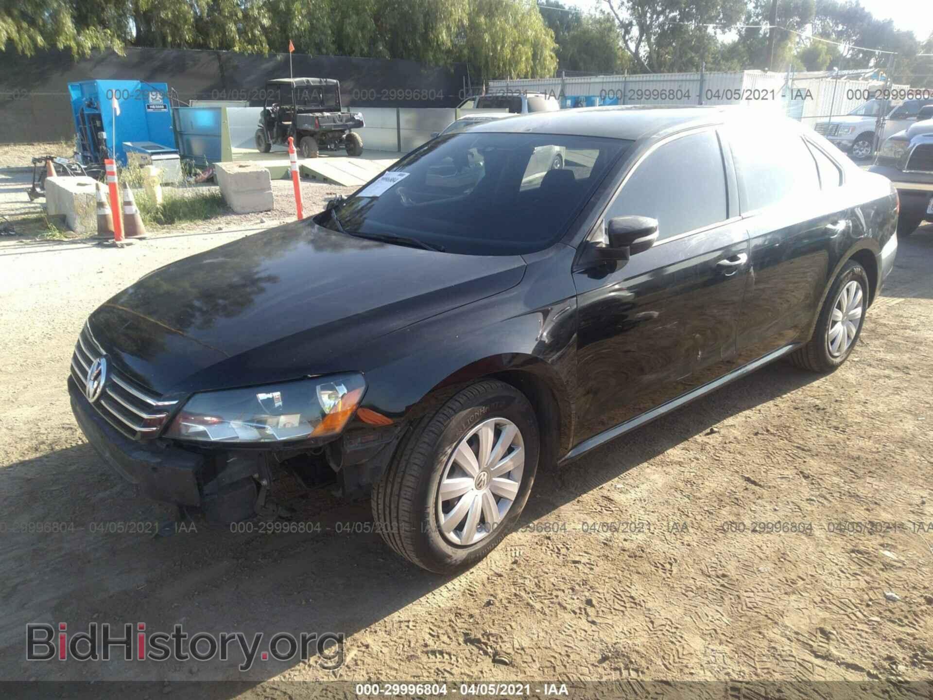 2013 VOLKSWAGEN PASSAT - VIN: 1VWAP7A30DC046883 - Фото 2