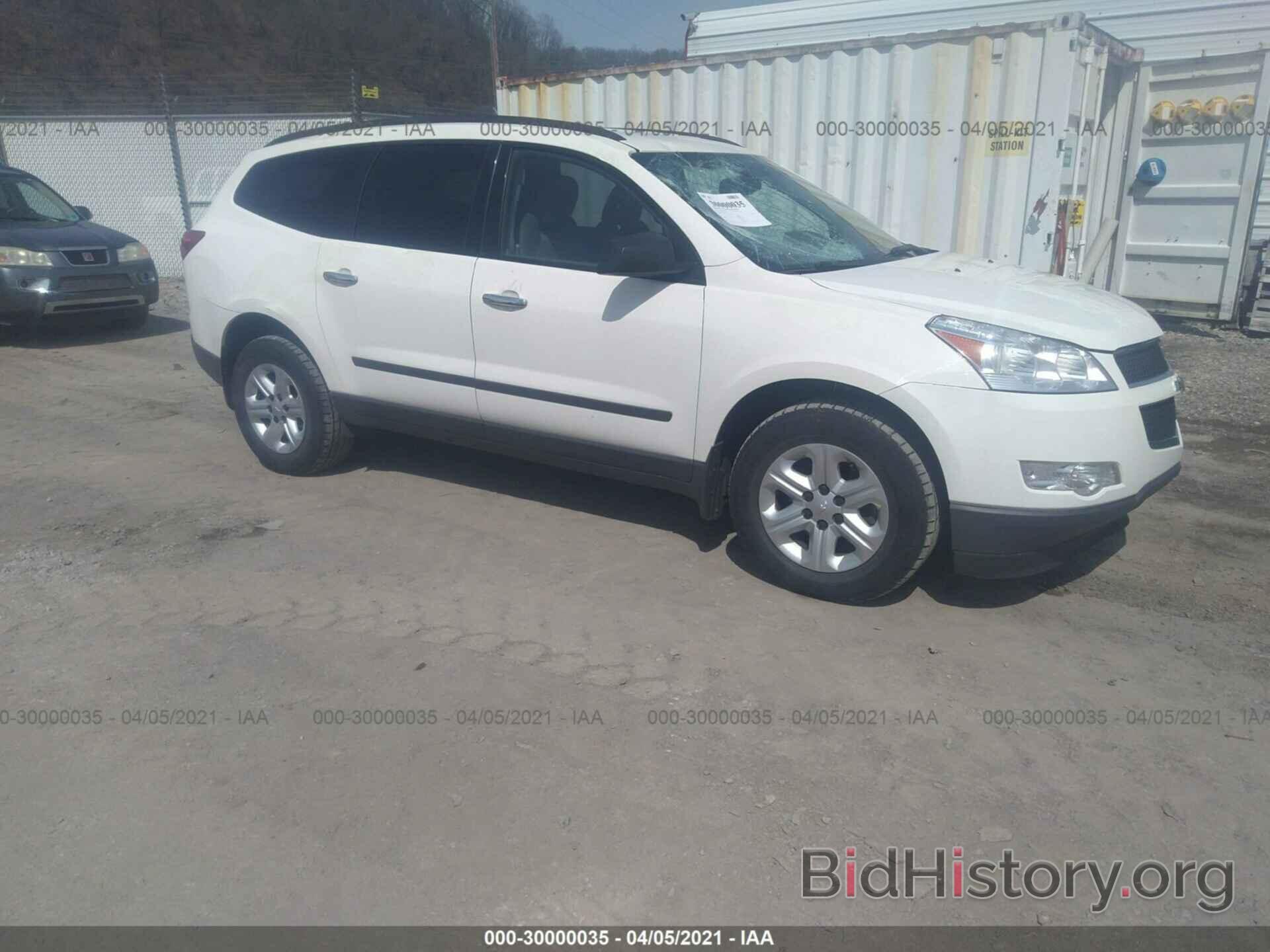 Photo 1GNKVFED1BJ354364 - CHEVROLET TRAVERSE 2011