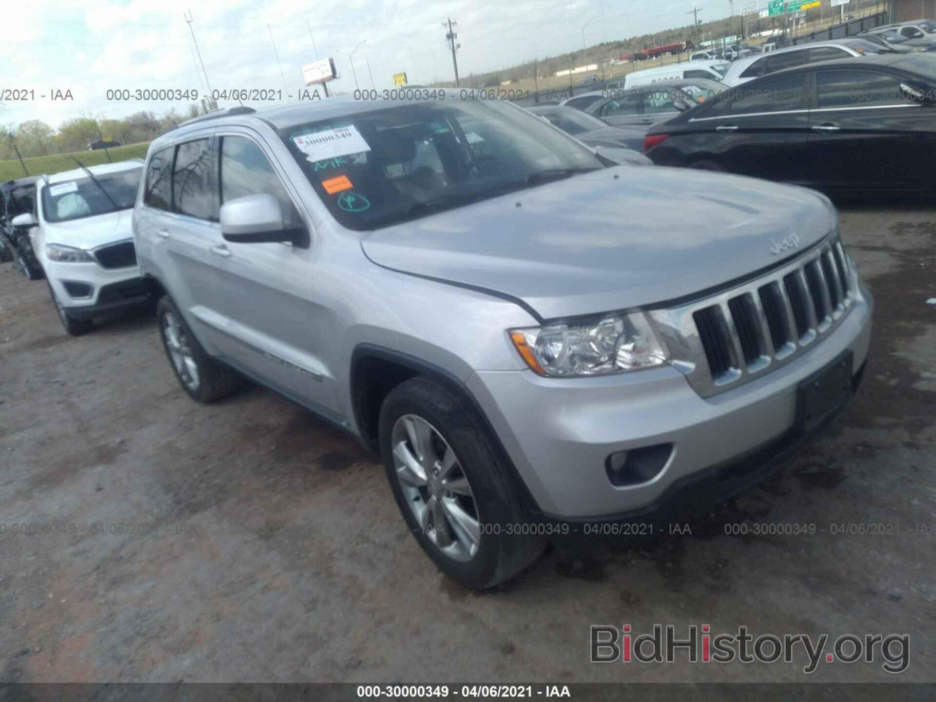 Photo 1C4RJEAG0DC519373 - JEEP GRAND CHEROKEE 2013